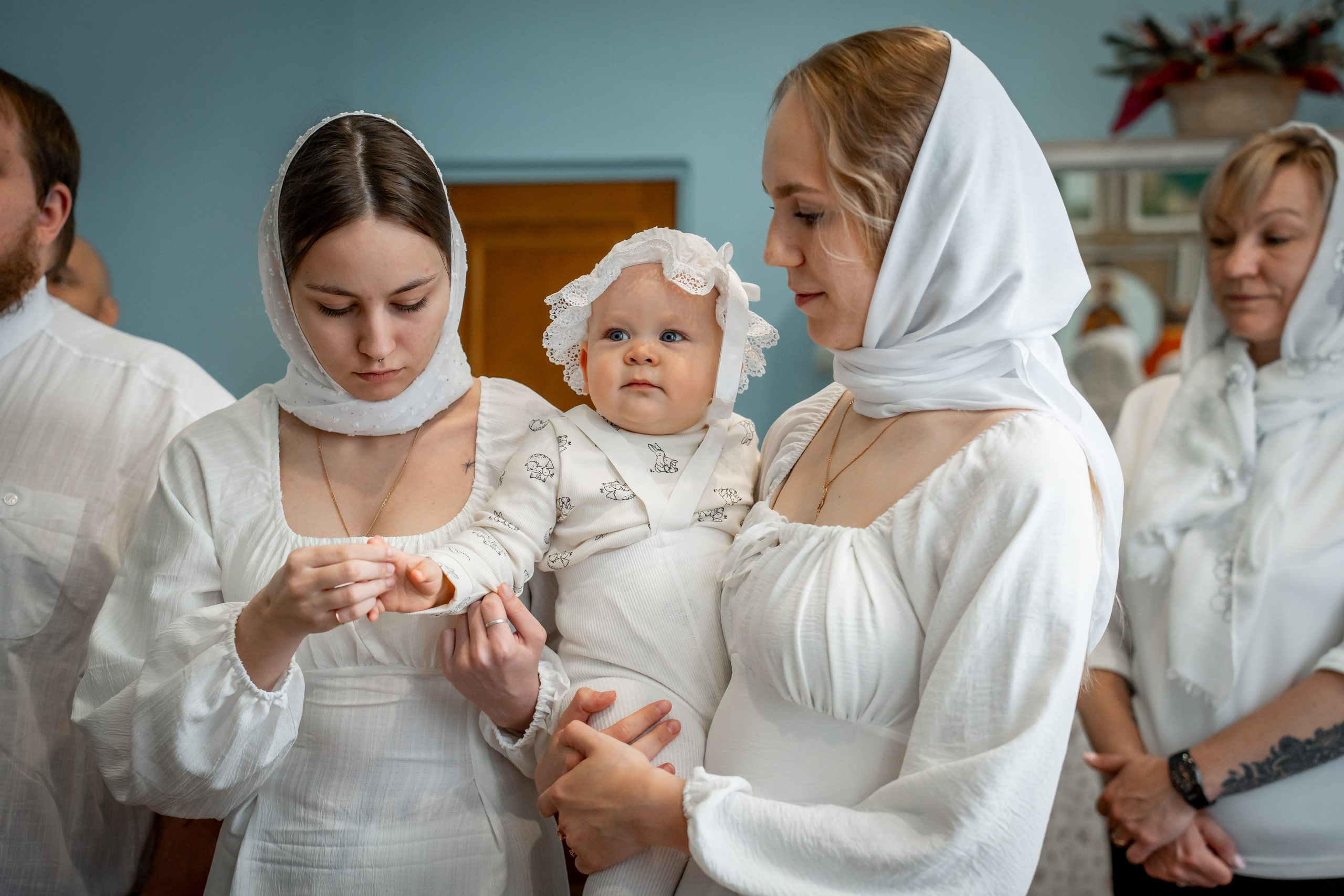 Крещение Таисии в г. Щекино храм в честь иконы Божией матери. Фотограф на Крещение Тула и Венчание в Туле, детский и семейный фотограф