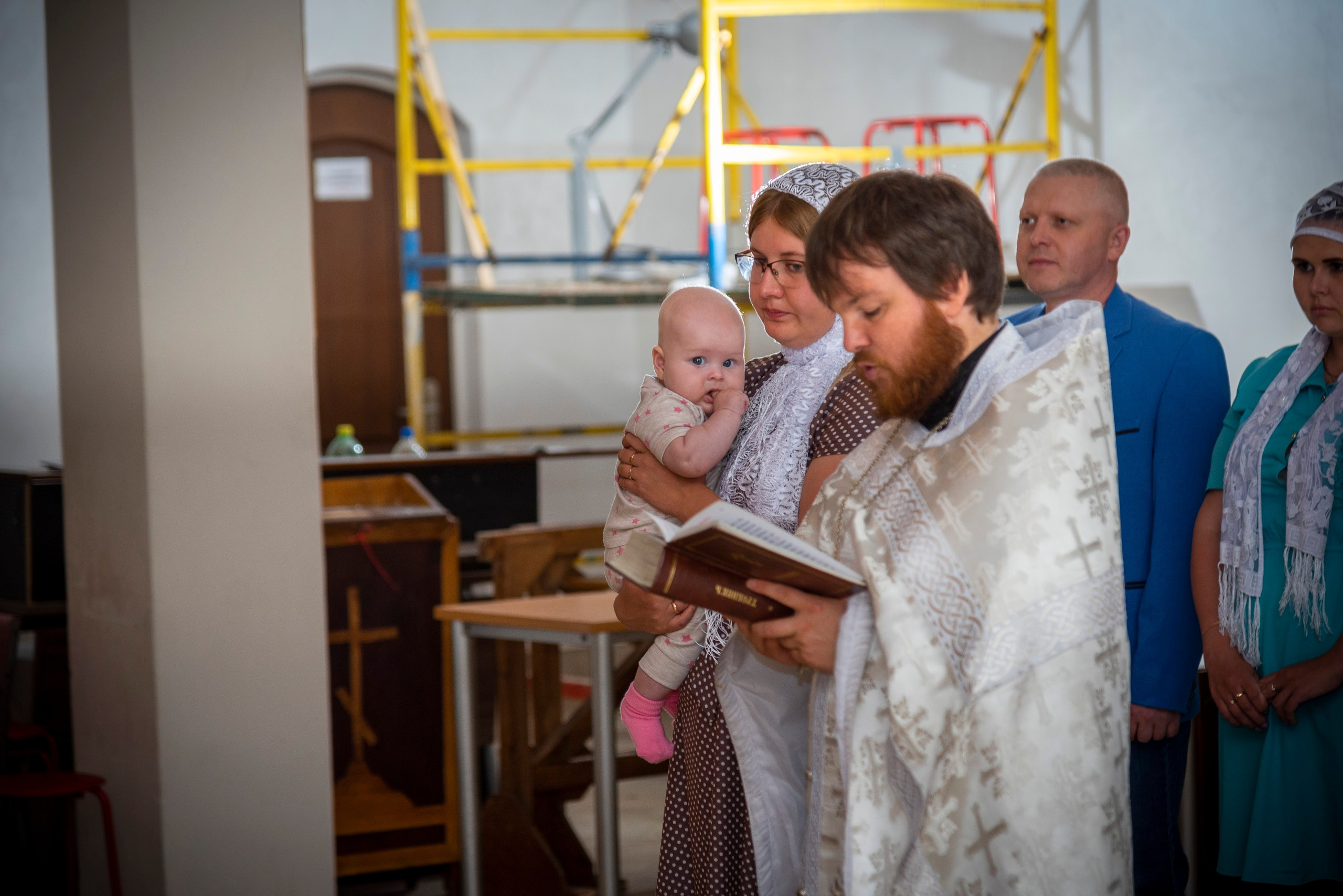 Фотограф на Крещение, Венчание. Интерьерный & Репортажный фотограф Озеров Денис, г. Москва