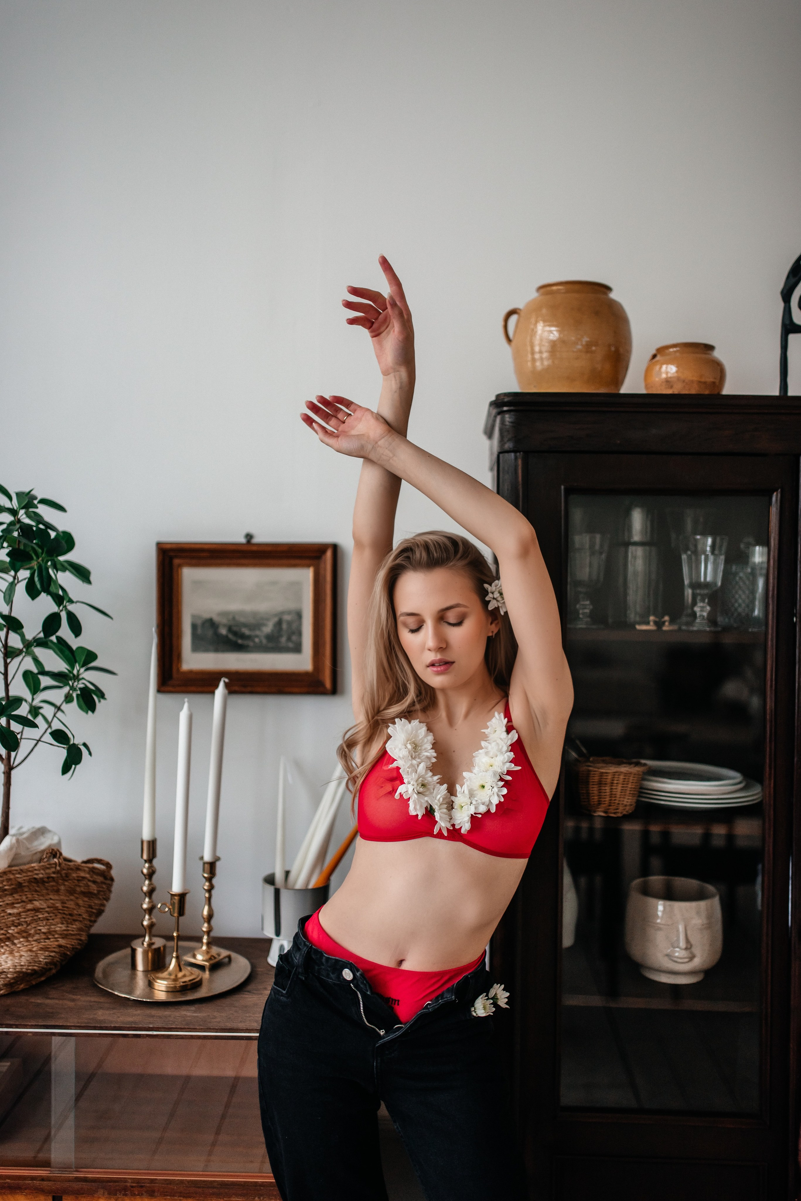 Диона, 2024. Главная