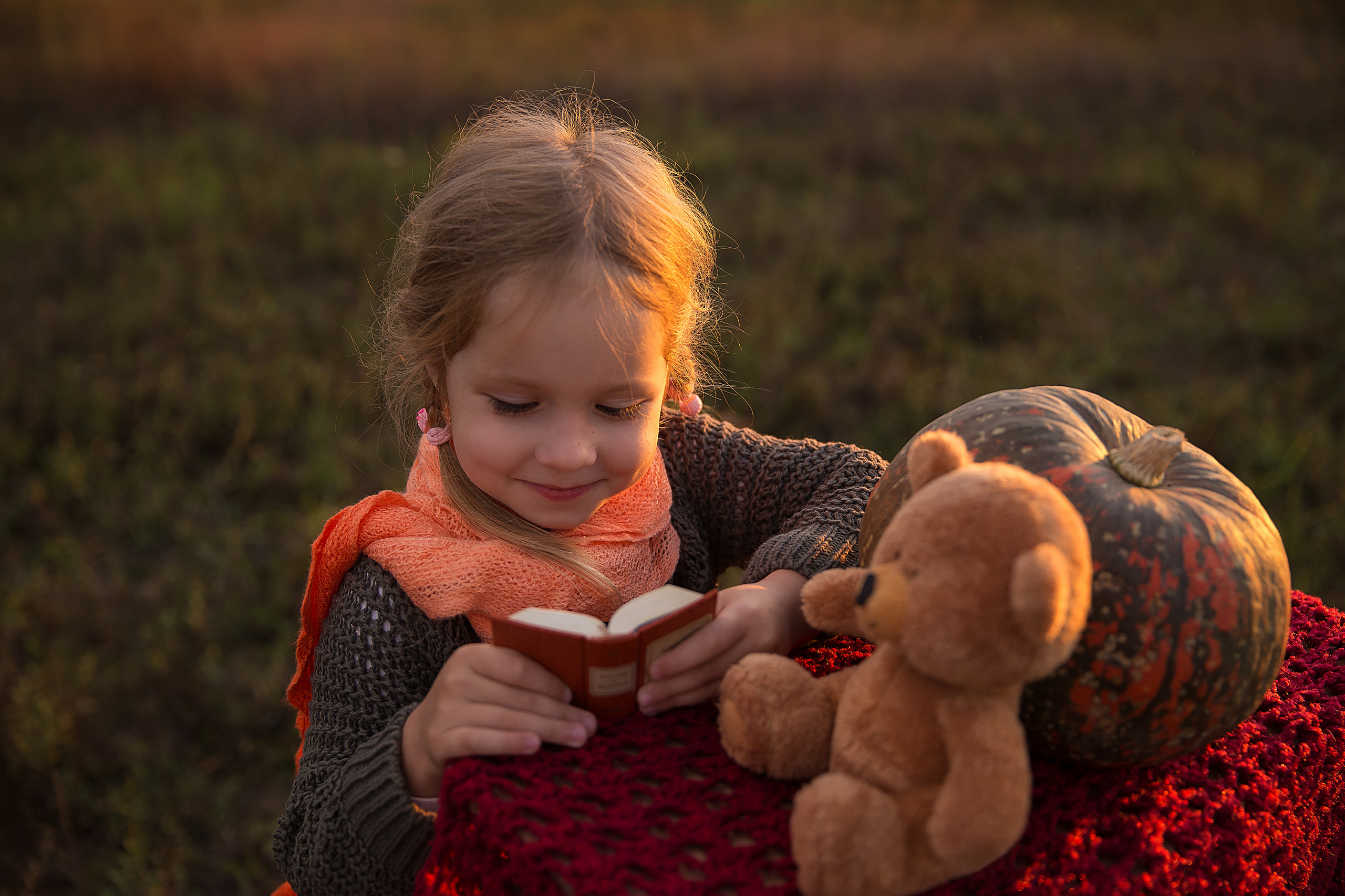 Творческие. Фотограф Любава Колесник. Выпускные альбомы в Крымском районе