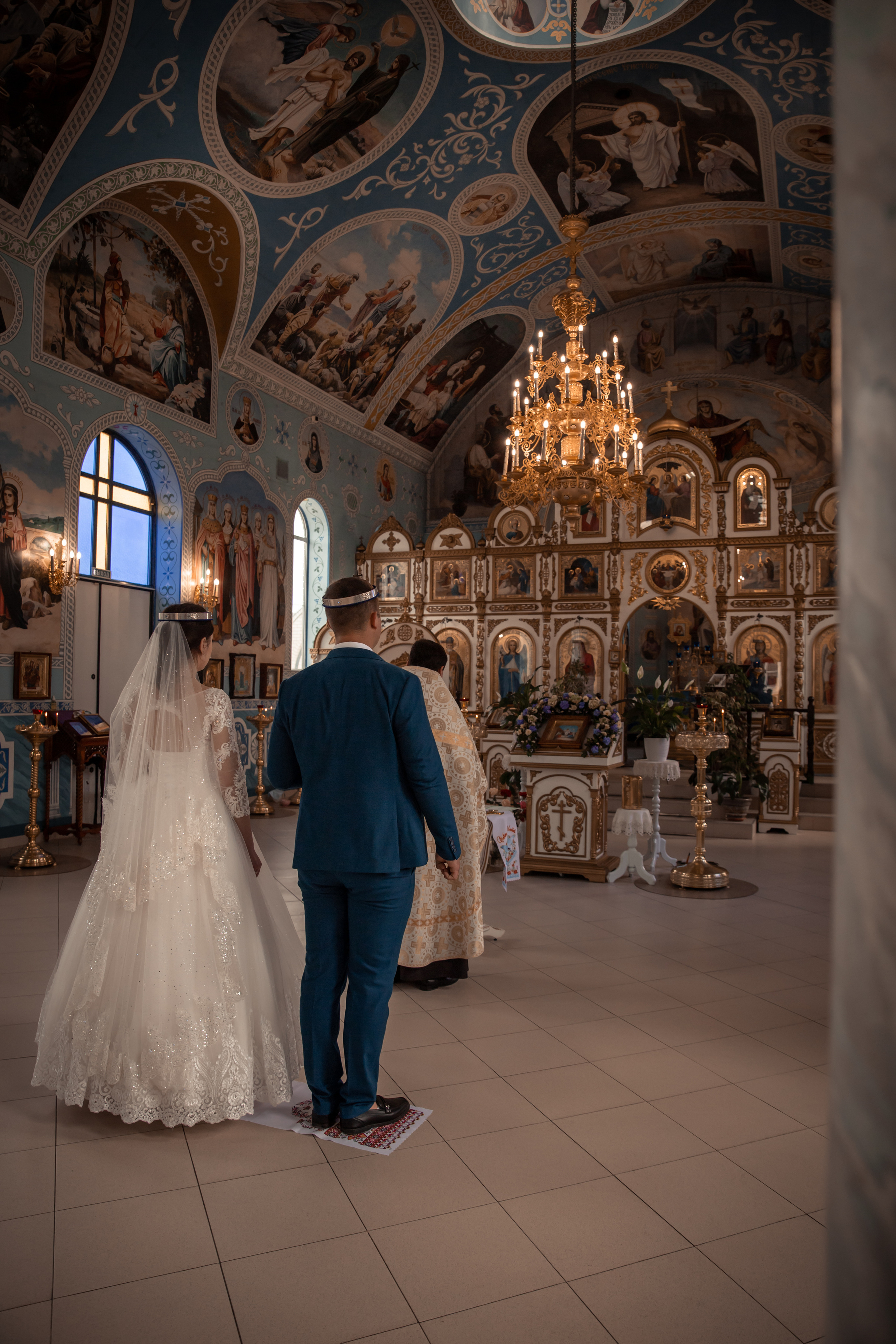 Венчание. Фотограф Любава Колесник. Выпускные альбомы в Крымском районе