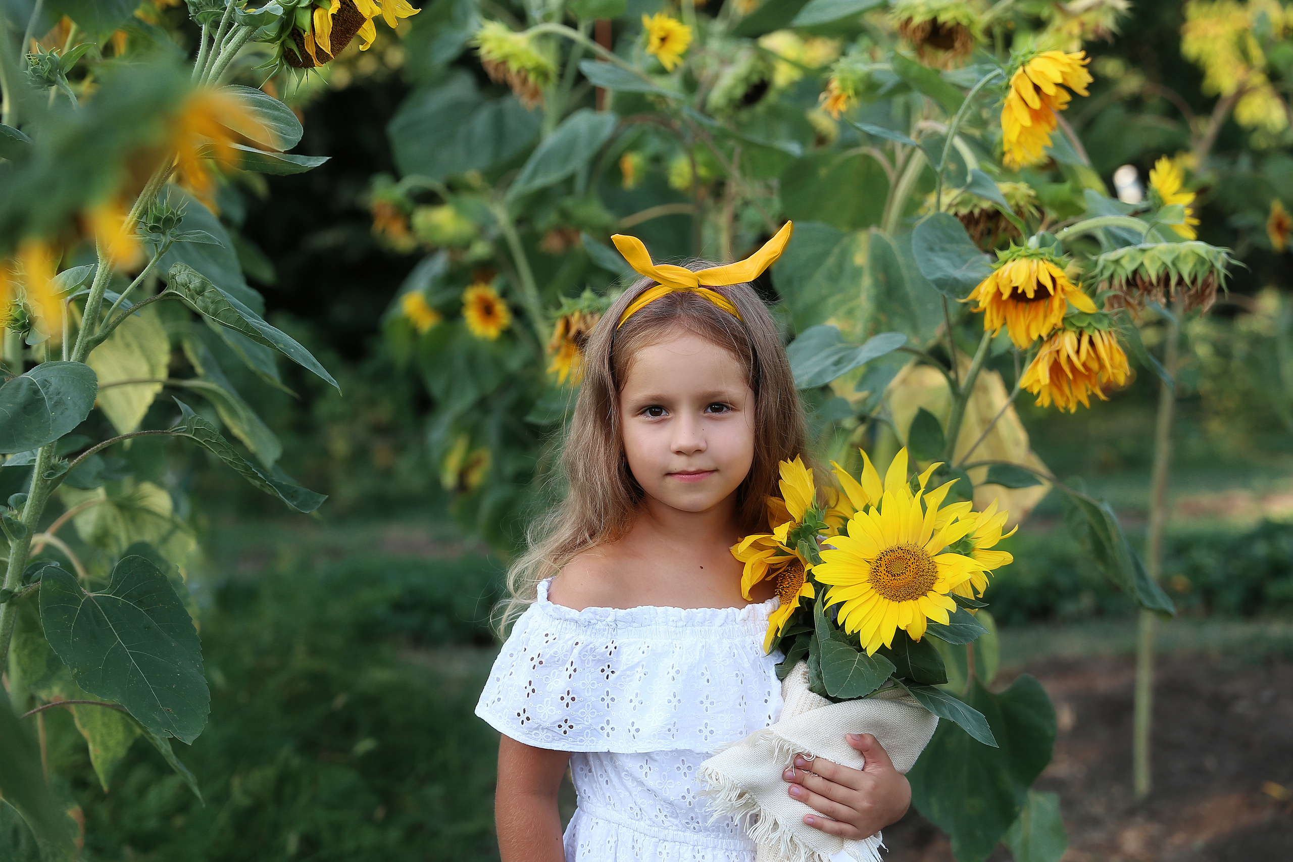 Творческие. Фотограф Любава Колесник. Выпускные альбомы в Крымском районе