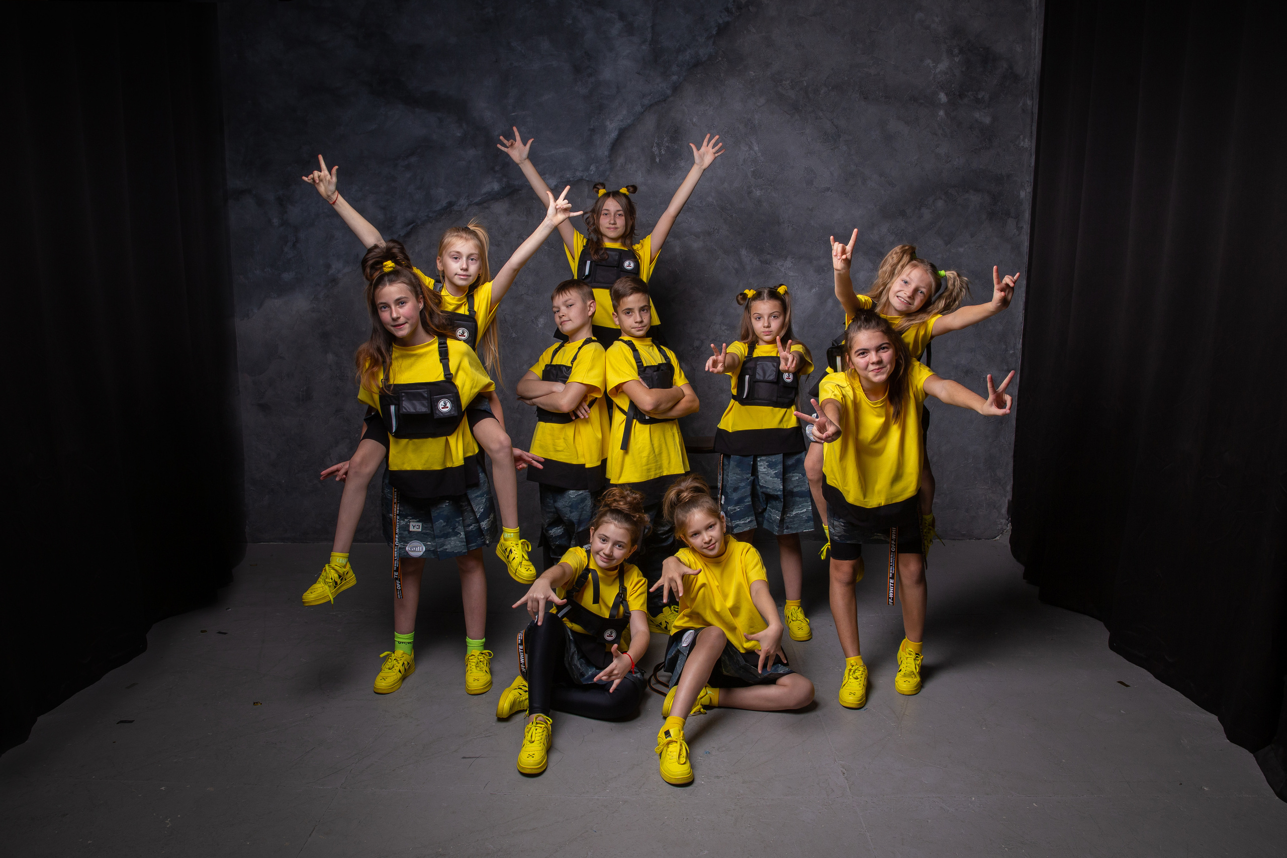 Коллектив «Империя танца». Фотограф Любава Колесник. Выпускные альбомы в Крымском районе