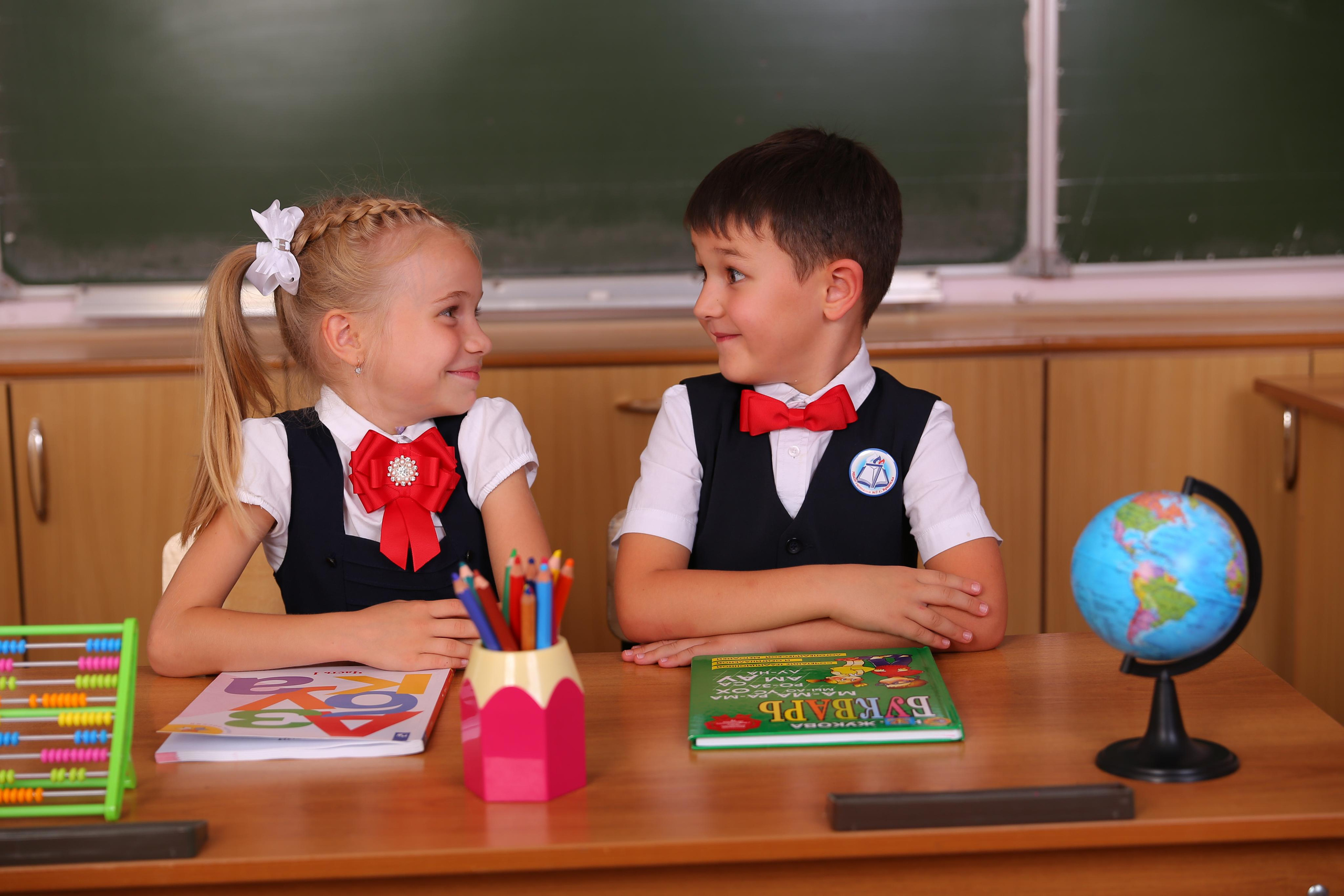 Фотосессия в начальной школе Крымск. Фотограф Любава Колесник. Выпускные альбомы в Крымском районе