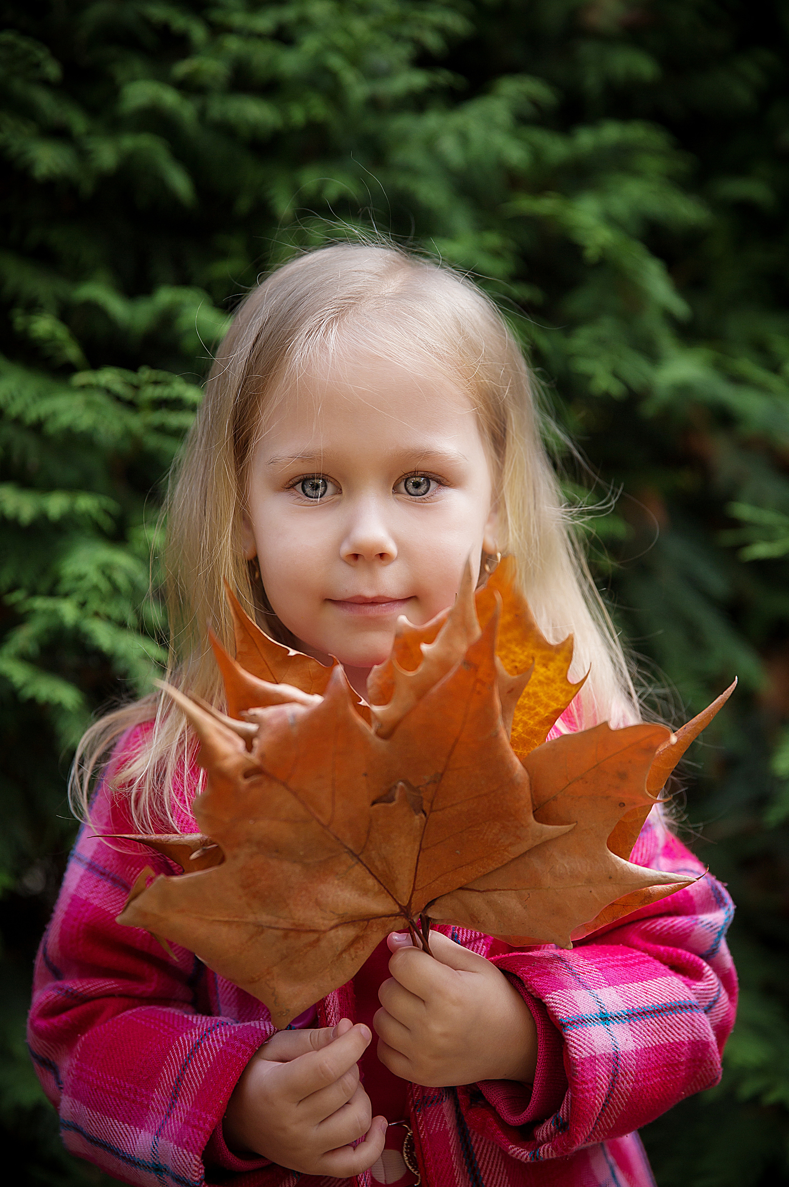 Детская съёмка. Фотограф Любава Колесник. Выпускные альбомы в Крымском районе