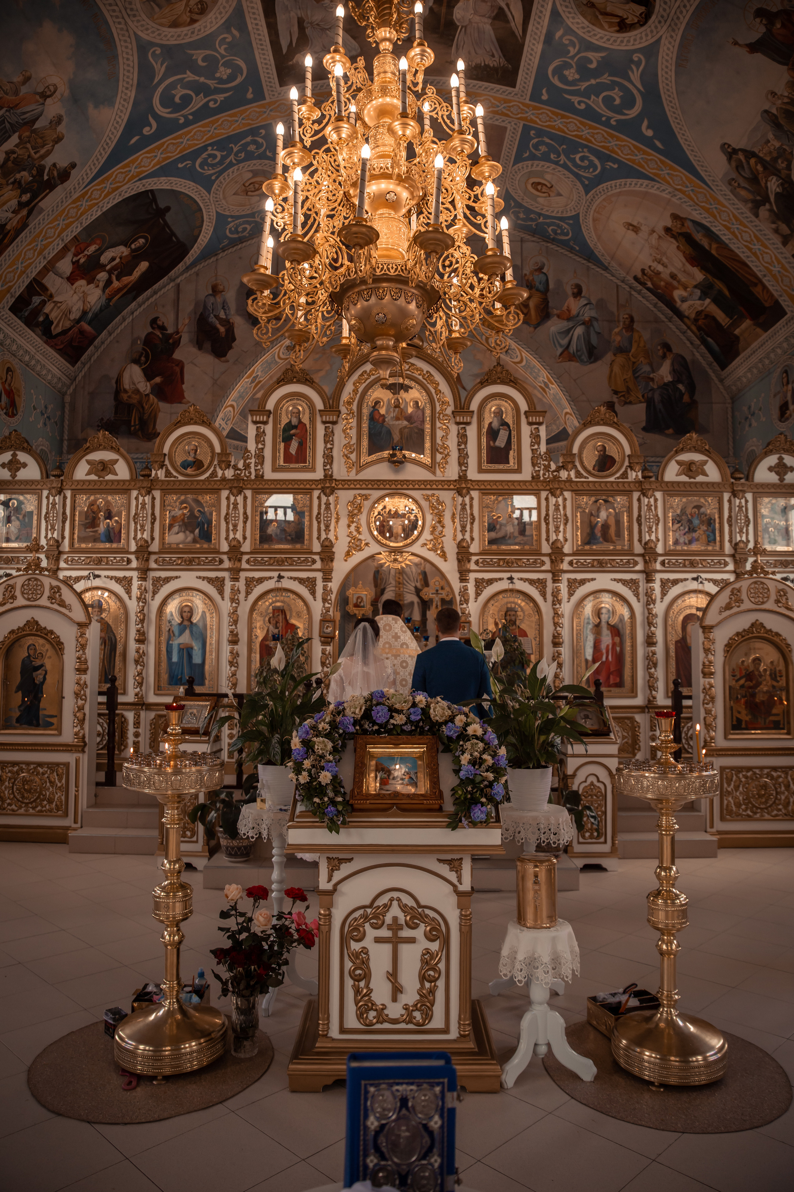 Венчание. Фотограф Любава Колесник. Выпускные альбомы в Крымском районе
