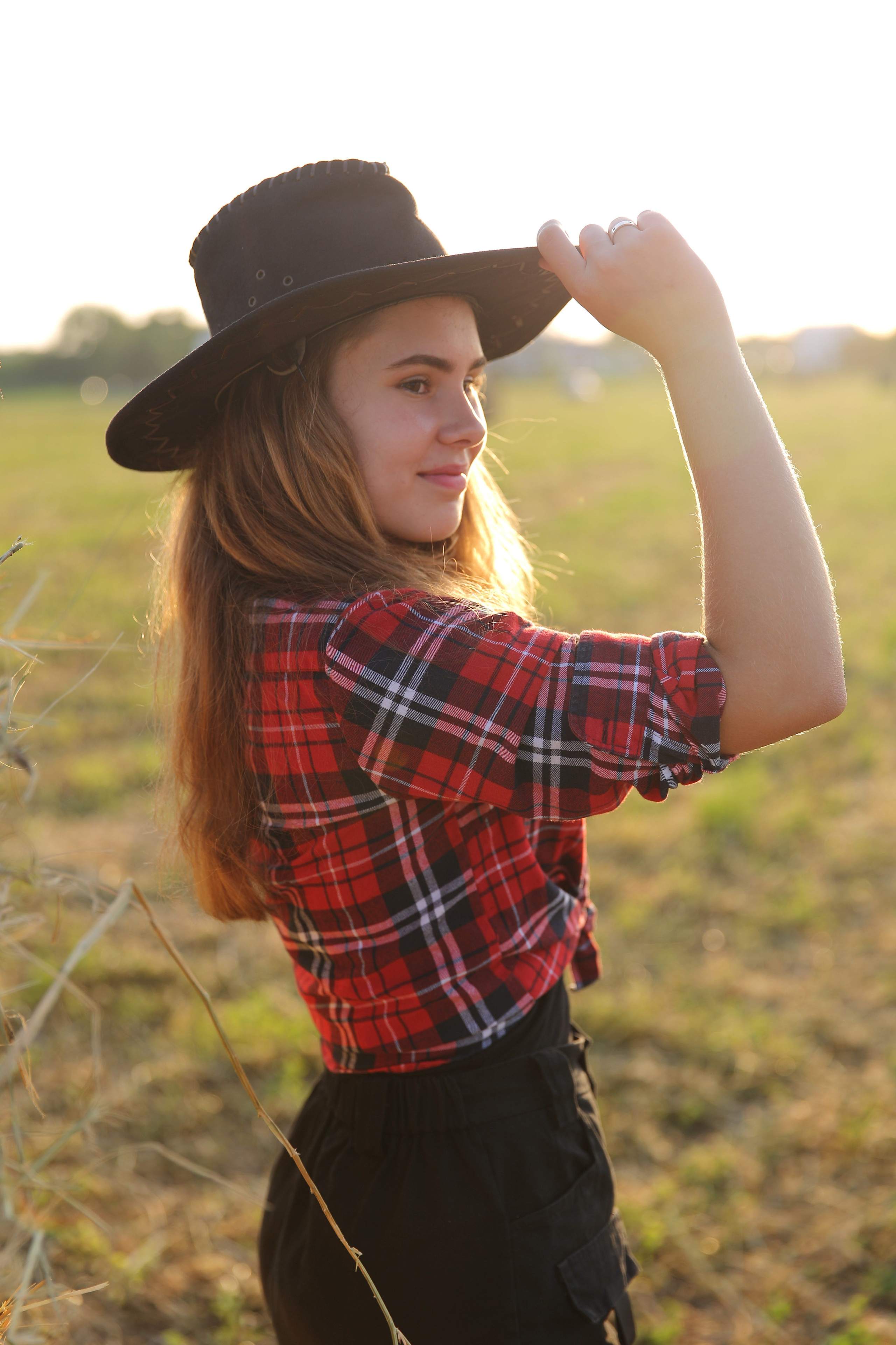 Творческие. Фотограф Любава Колесник. Выпускные альбомы в Крымском районе