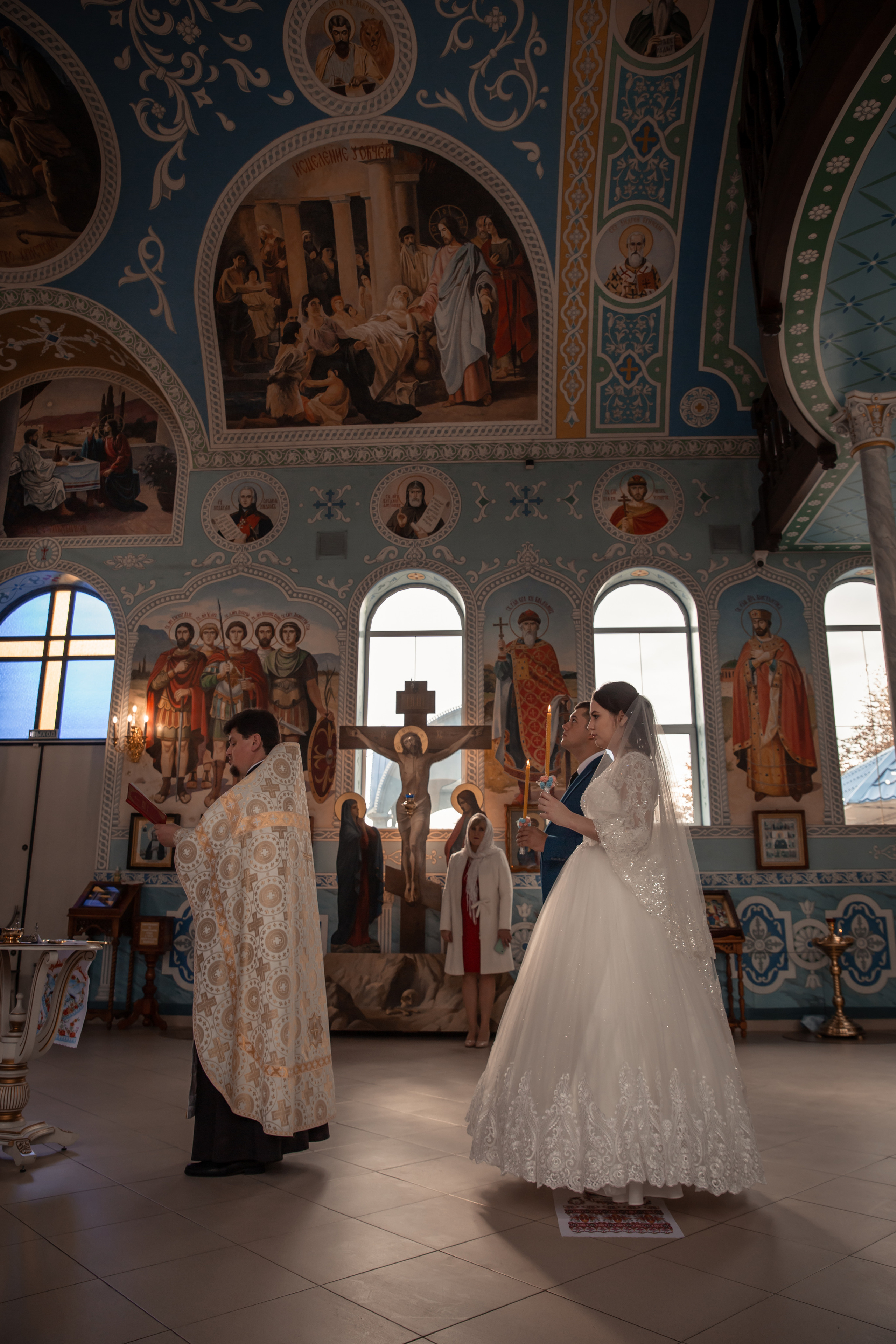 Венчание. Фотограф Любава Колесник. Выпускные альбомы в Крымском районе