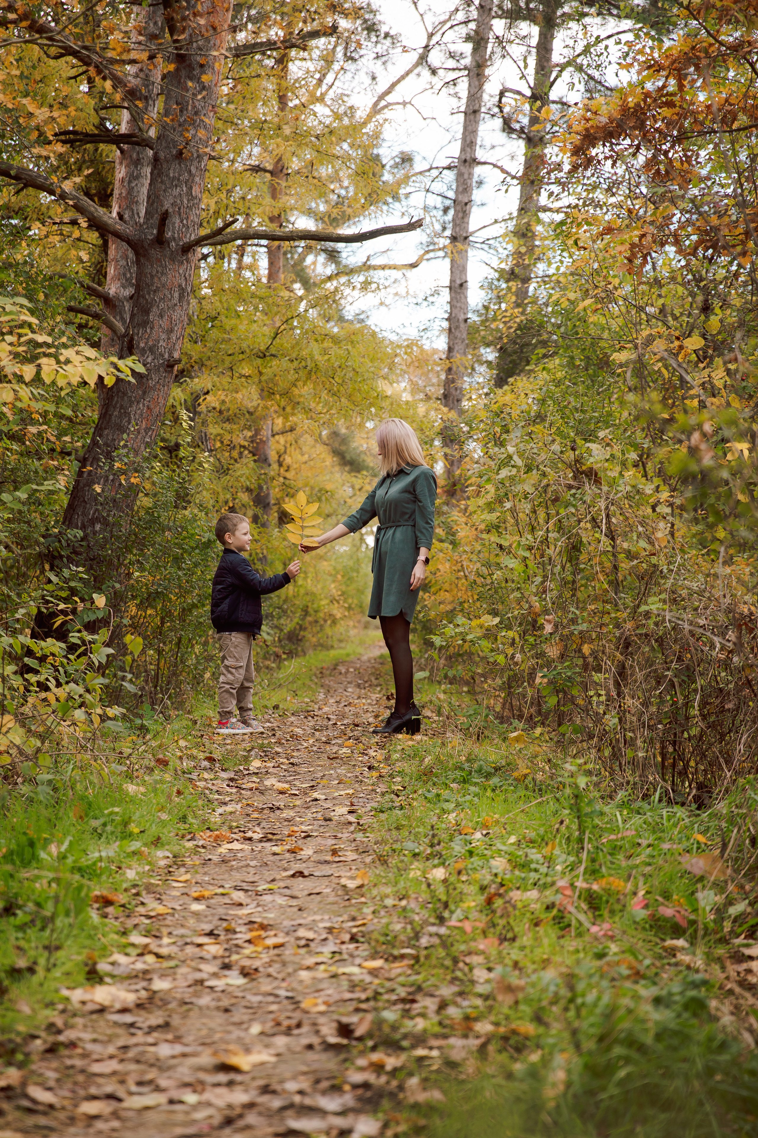Осенняя прогулка. Фотограф Любава Колесник. Выпускные альбомы в Крымском районе