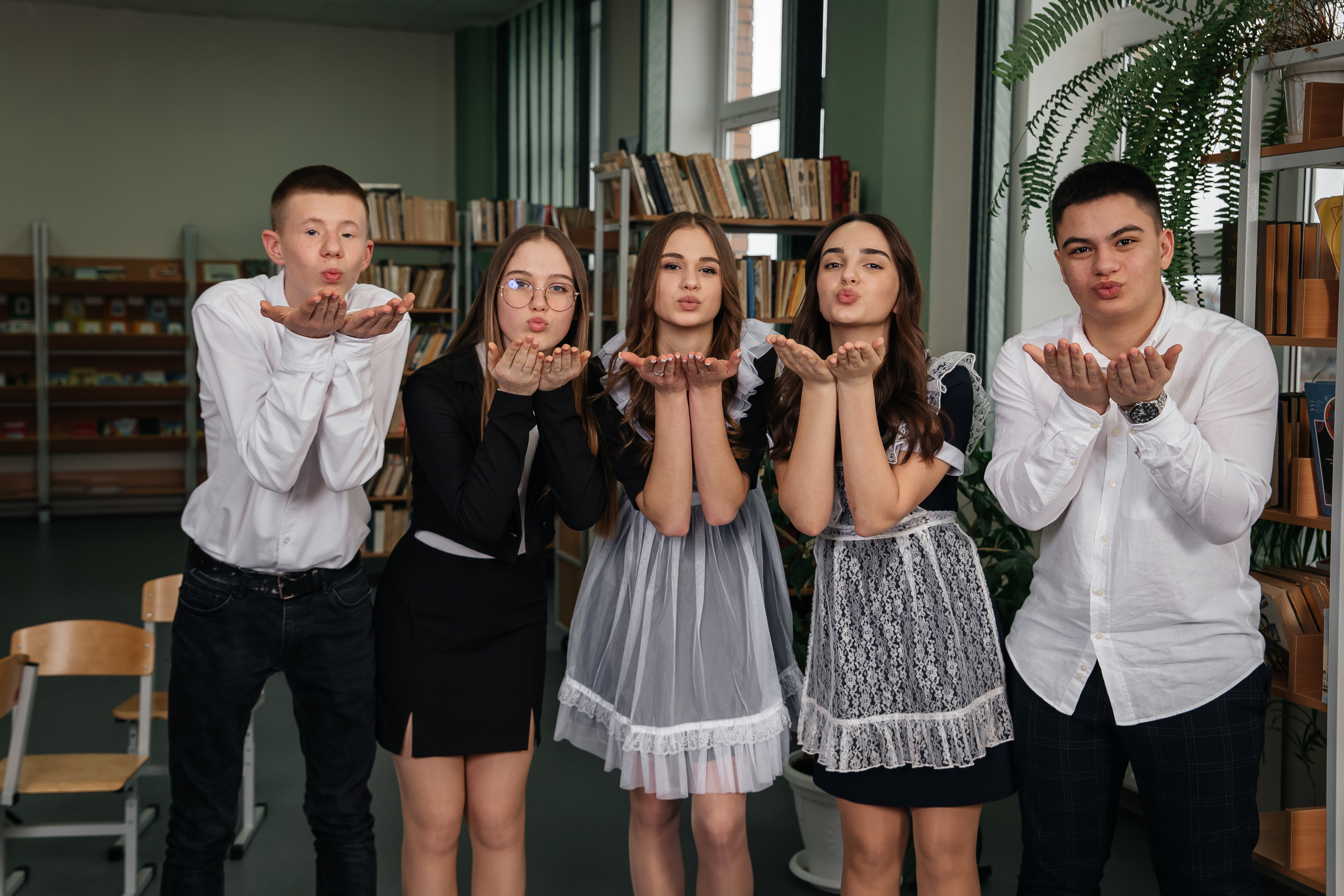 Фотосессия в старших классах Крымск. Фотограф Любава Колесник. Выпускные альбомы в Крымском районе