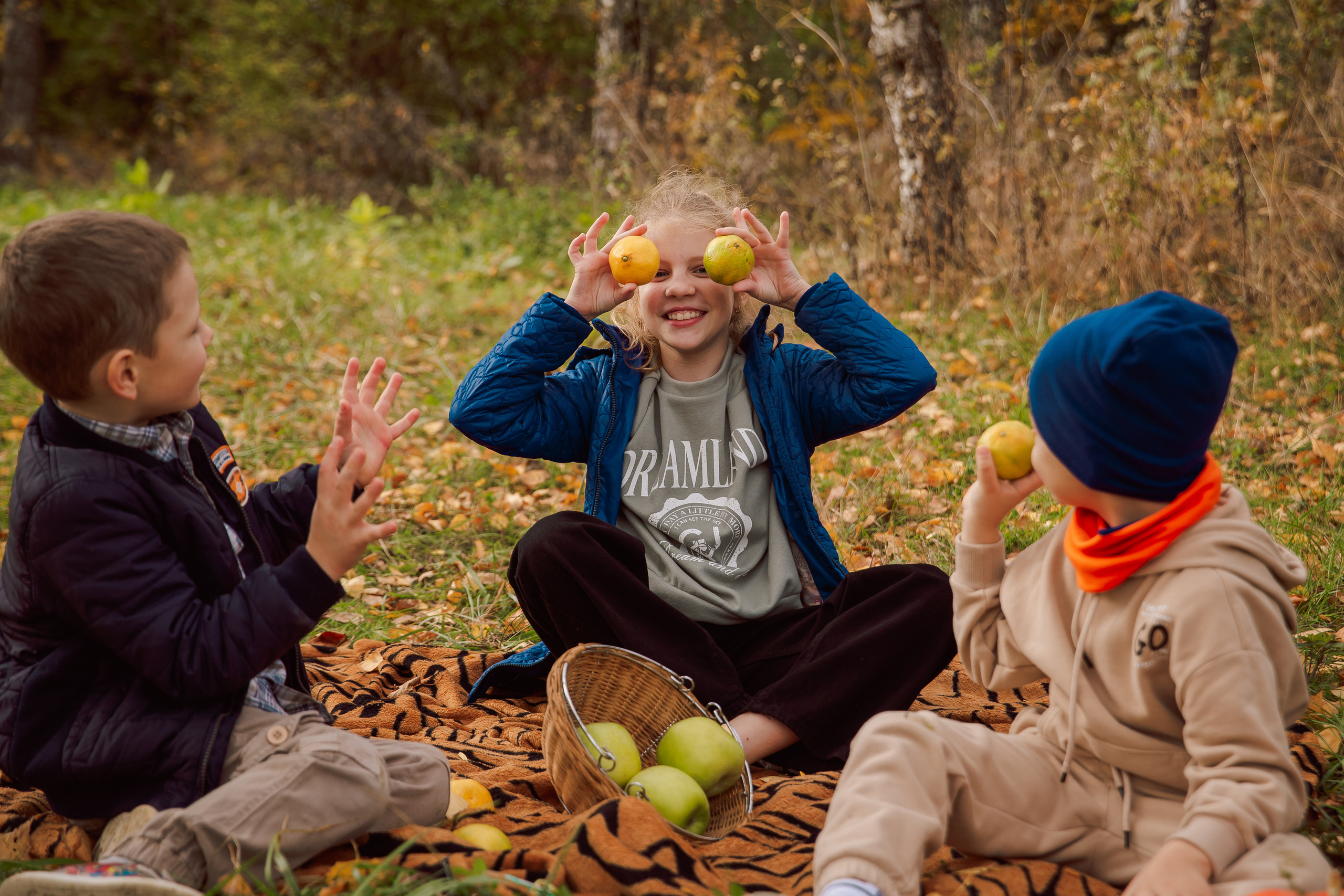 Осенняя прогулка. Фотограф Любава Колесник. Выпускные альбомы в Крымском районе