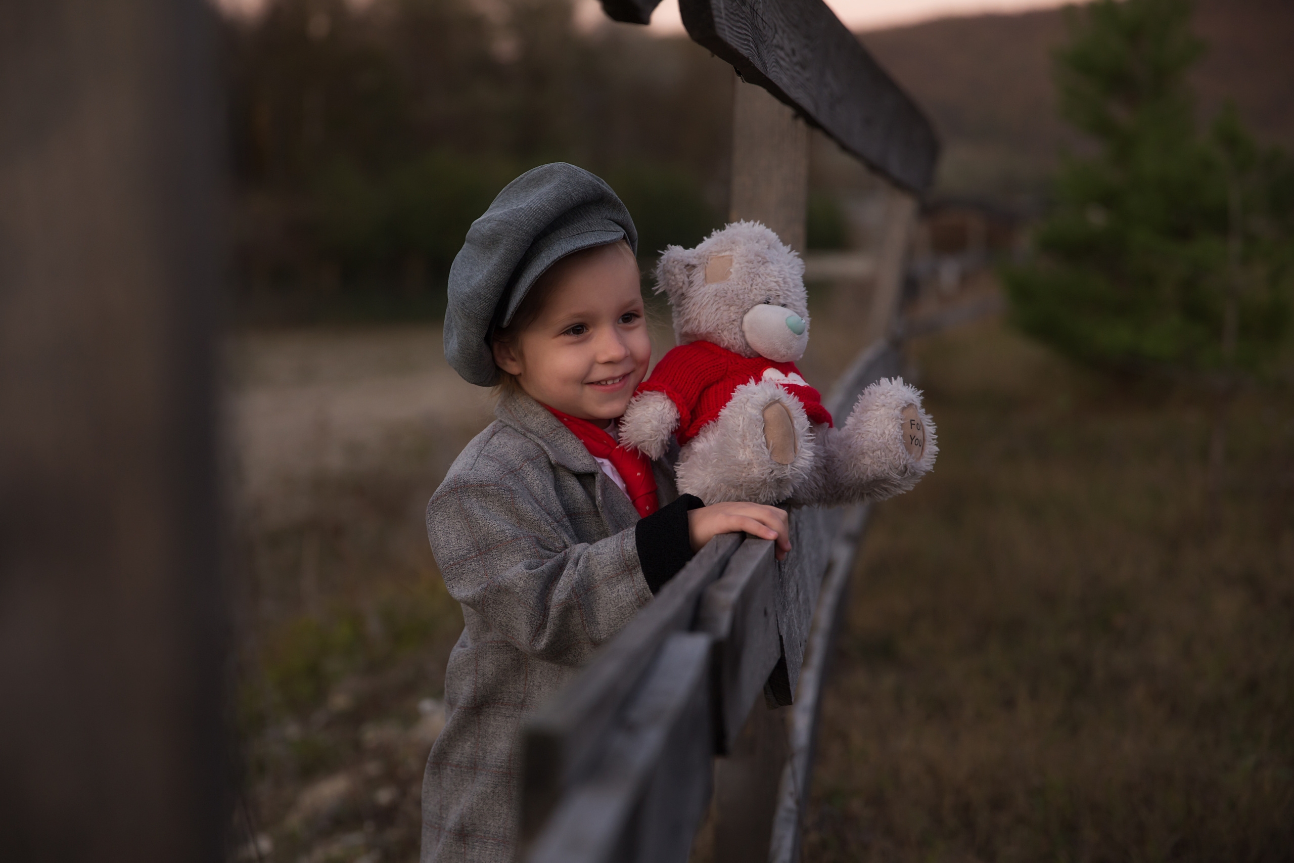 Творческие. Фотограф Любава Колесник. Выпускные альбомы в Крымском районе