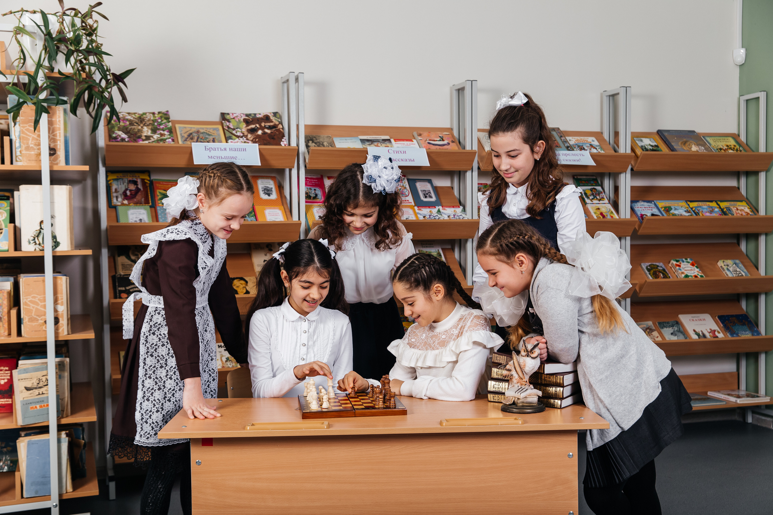 Фотосессия в начальной школе Крымск. Фотограф Любава Колесник. Выпускные альбомы в Крымском районе