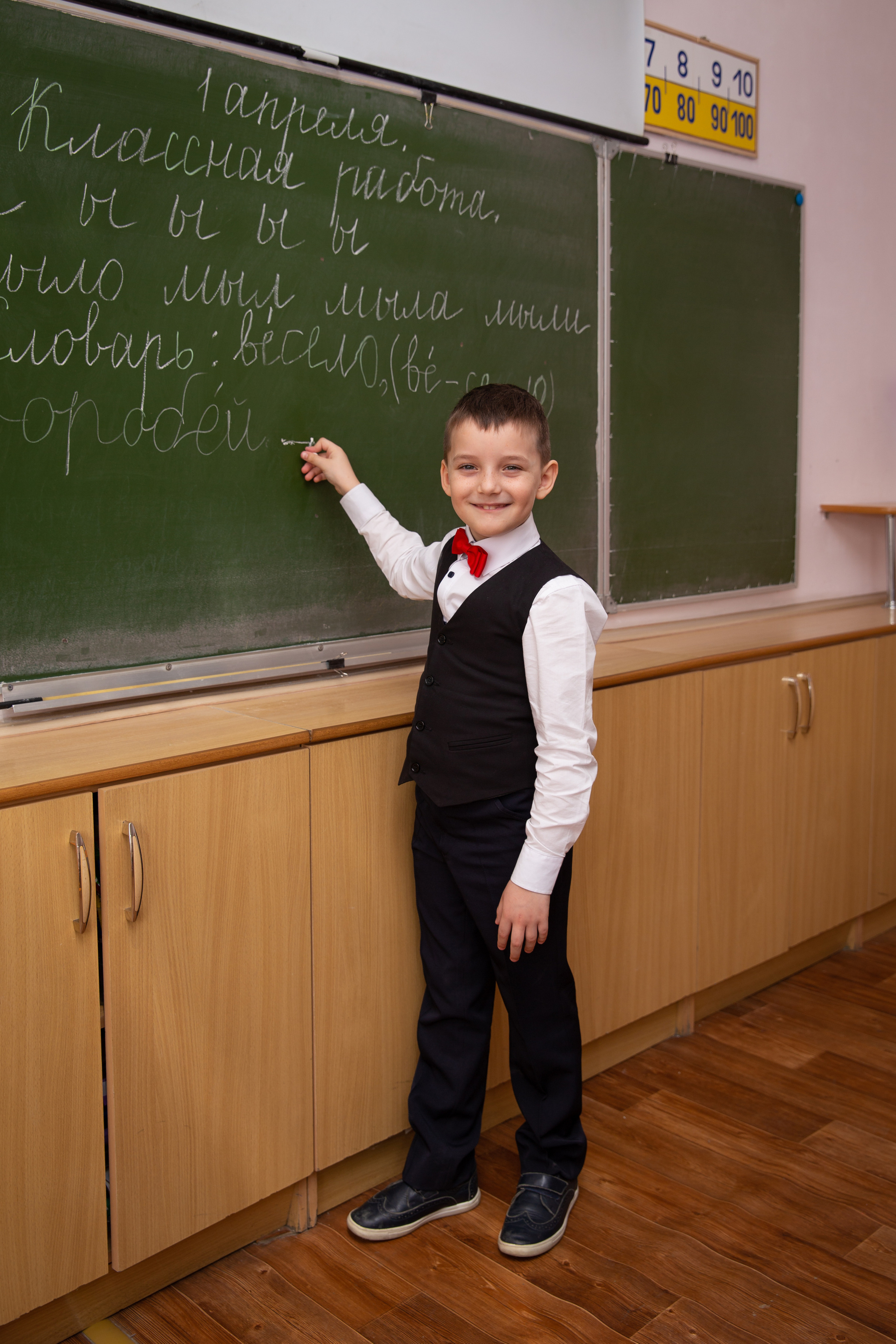 Фотосессия в начальной школе Крымск. Фотограф Любава Колесник. Выпускные альбомы в Крымском районе