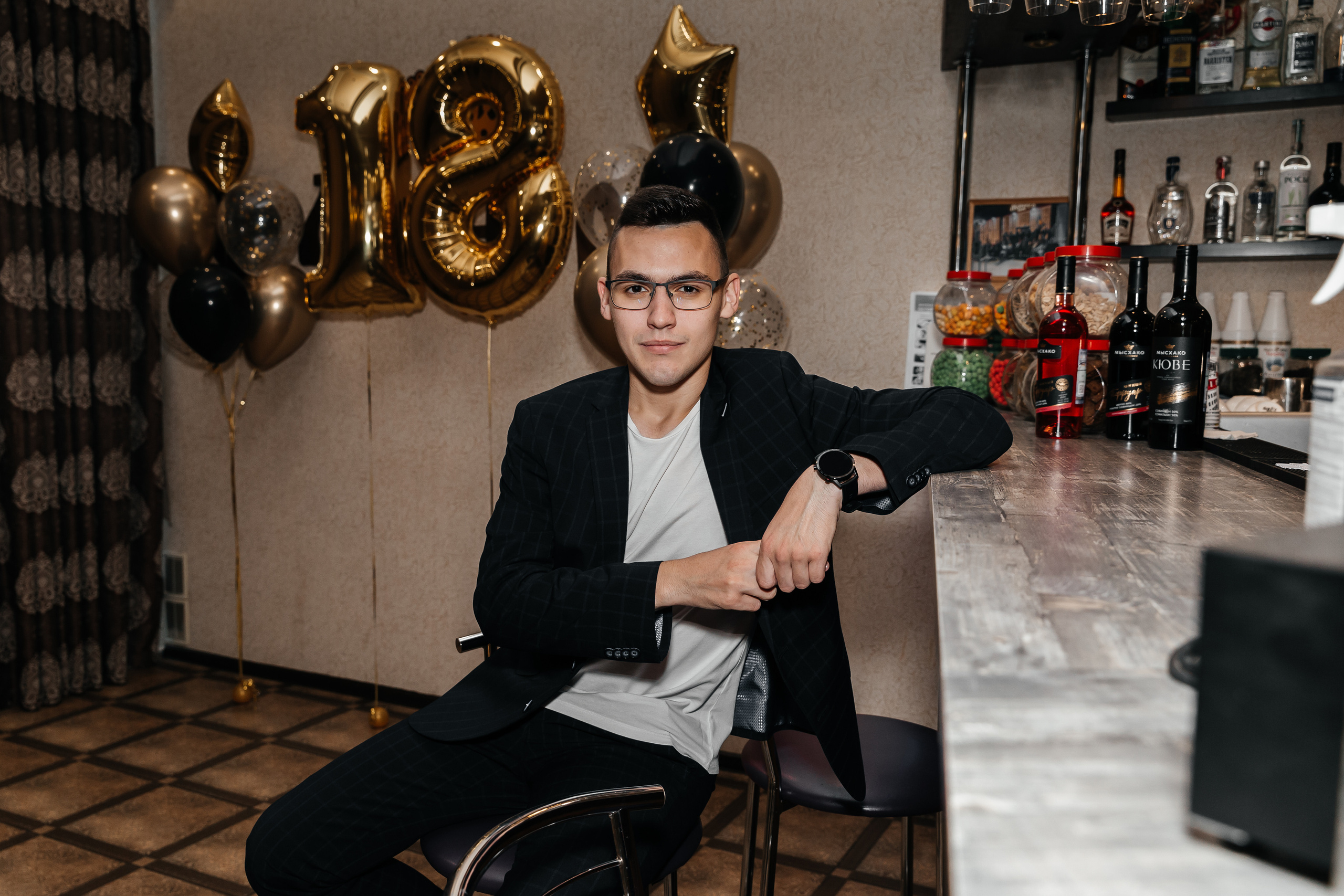 День рождения Владислава 18 лет. Фотограф Любава Колесник. Выпускные альбомы в Крымском районе