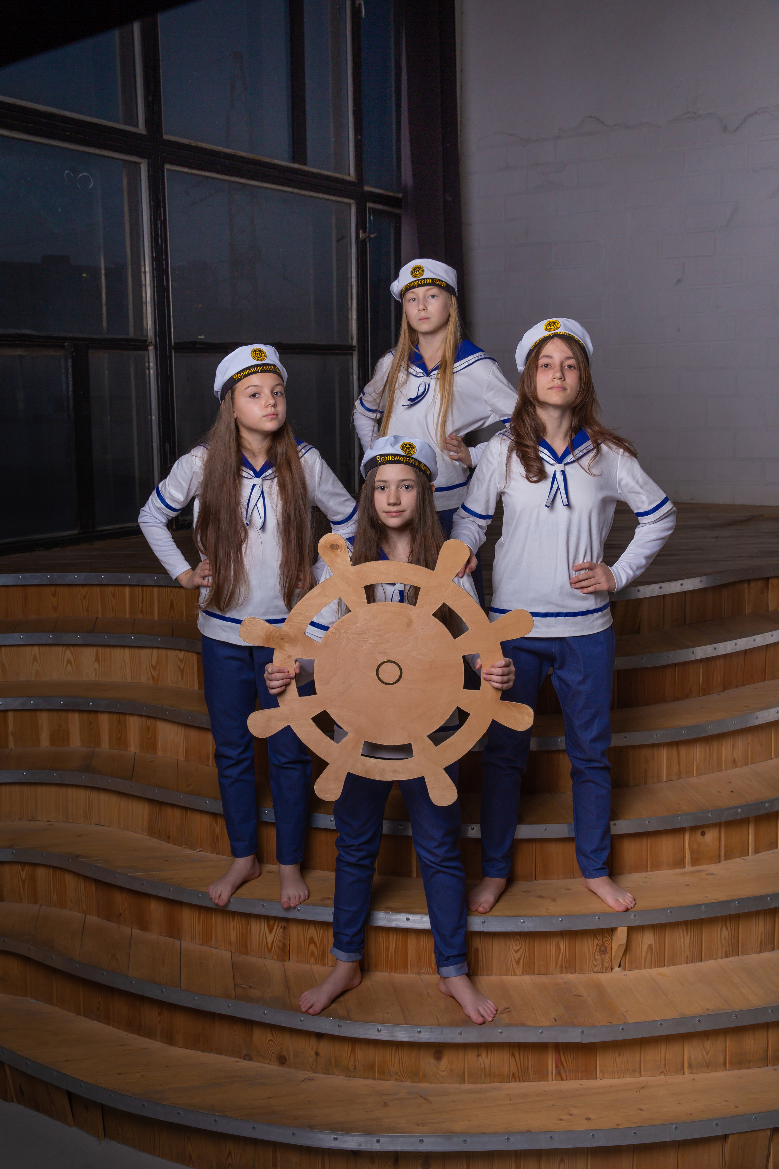 Коллектив «Империя танца». Фотограф Любава Колесник. Выпускные альбомы в Крымском районе