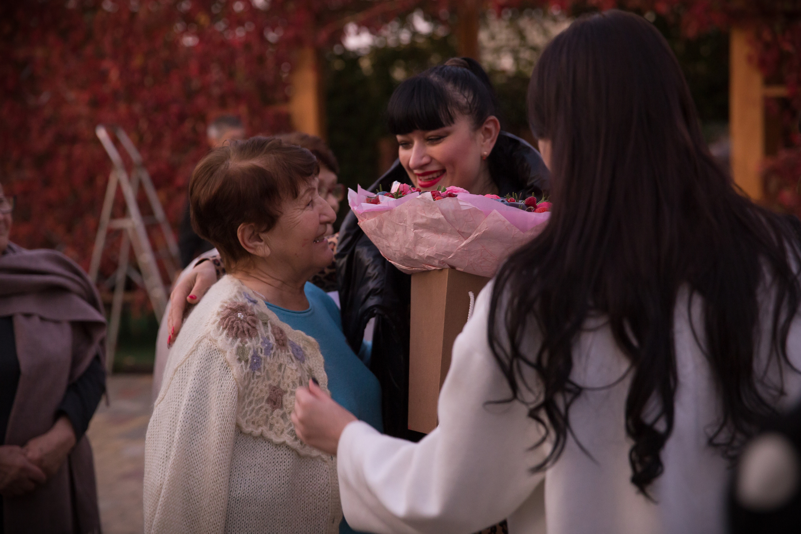 Юбилей 80. Фотограф Любава Колесник. Выпускные альбомы в Крымском районе