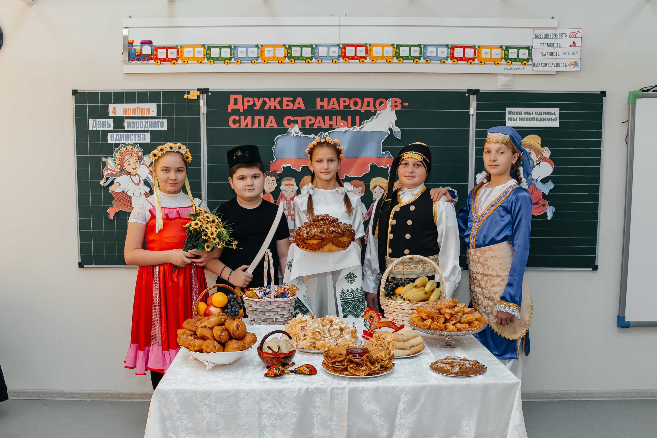 Фотосессия в начальной школе Крымск. Фотограф Любава Колесник. Выпускные альбомы в Крымском районе