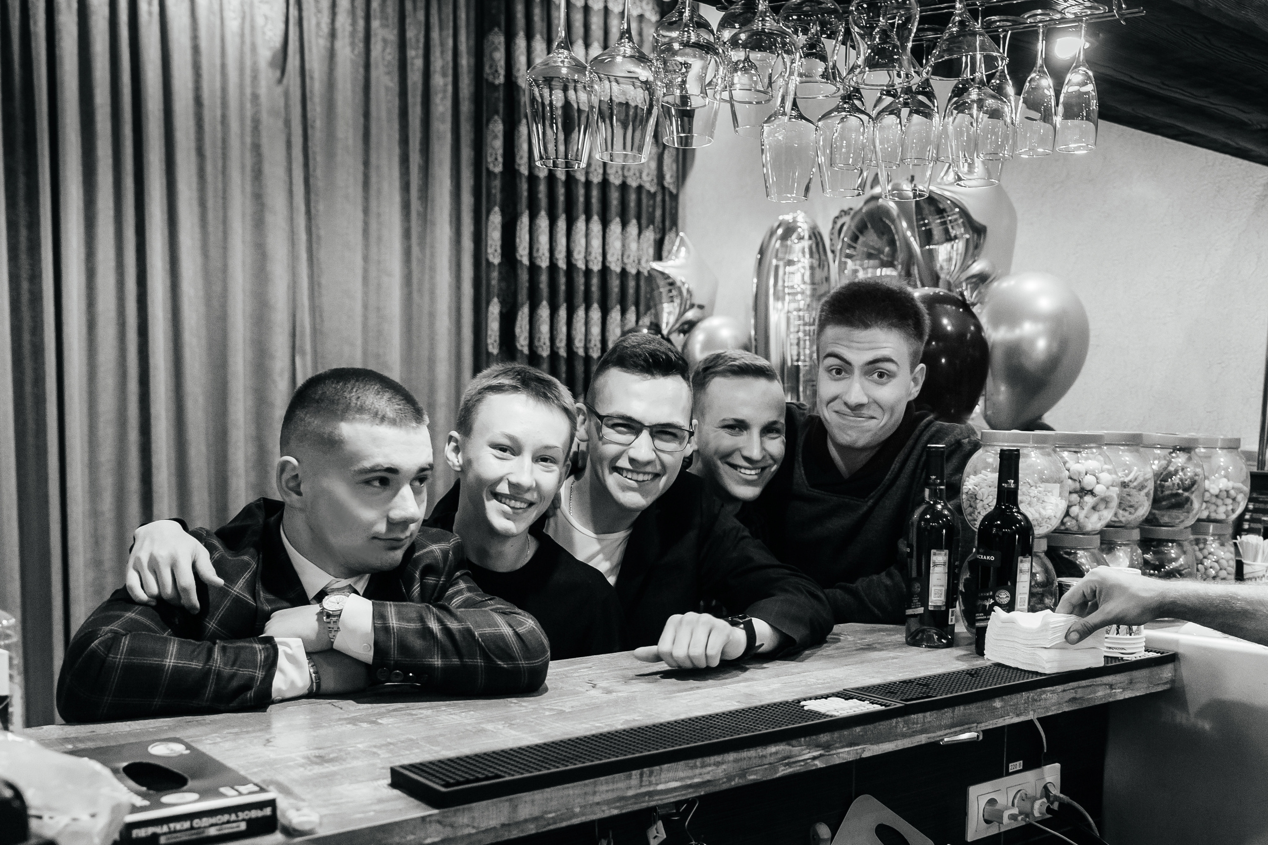 День рождения Владислава 18 лет. Фотограф Любава Колесник. Выпускные альбомы в Крымском районе