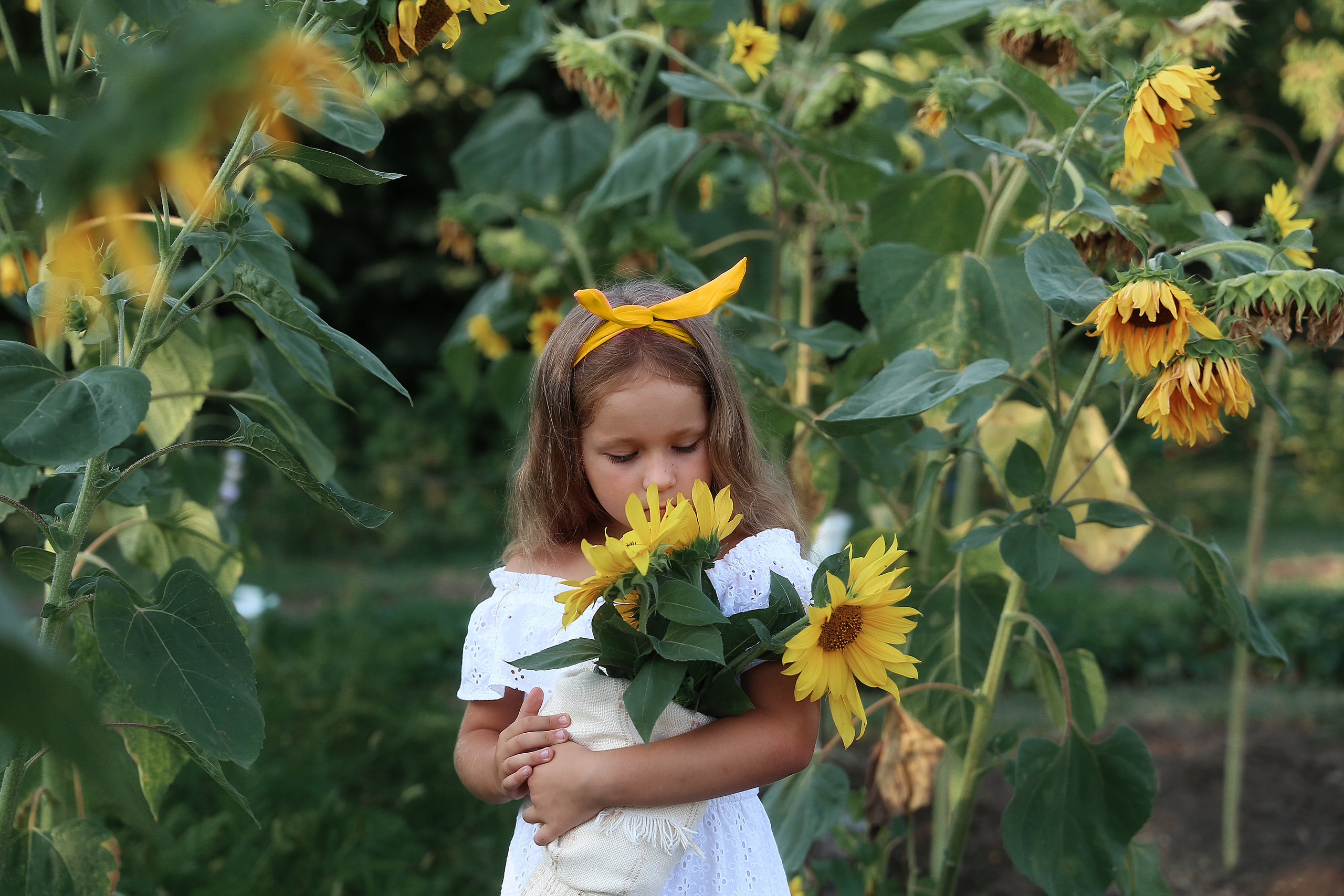 Творческие. Фотограф Любава Колесник. Выпускные альбомы в Крымском районе