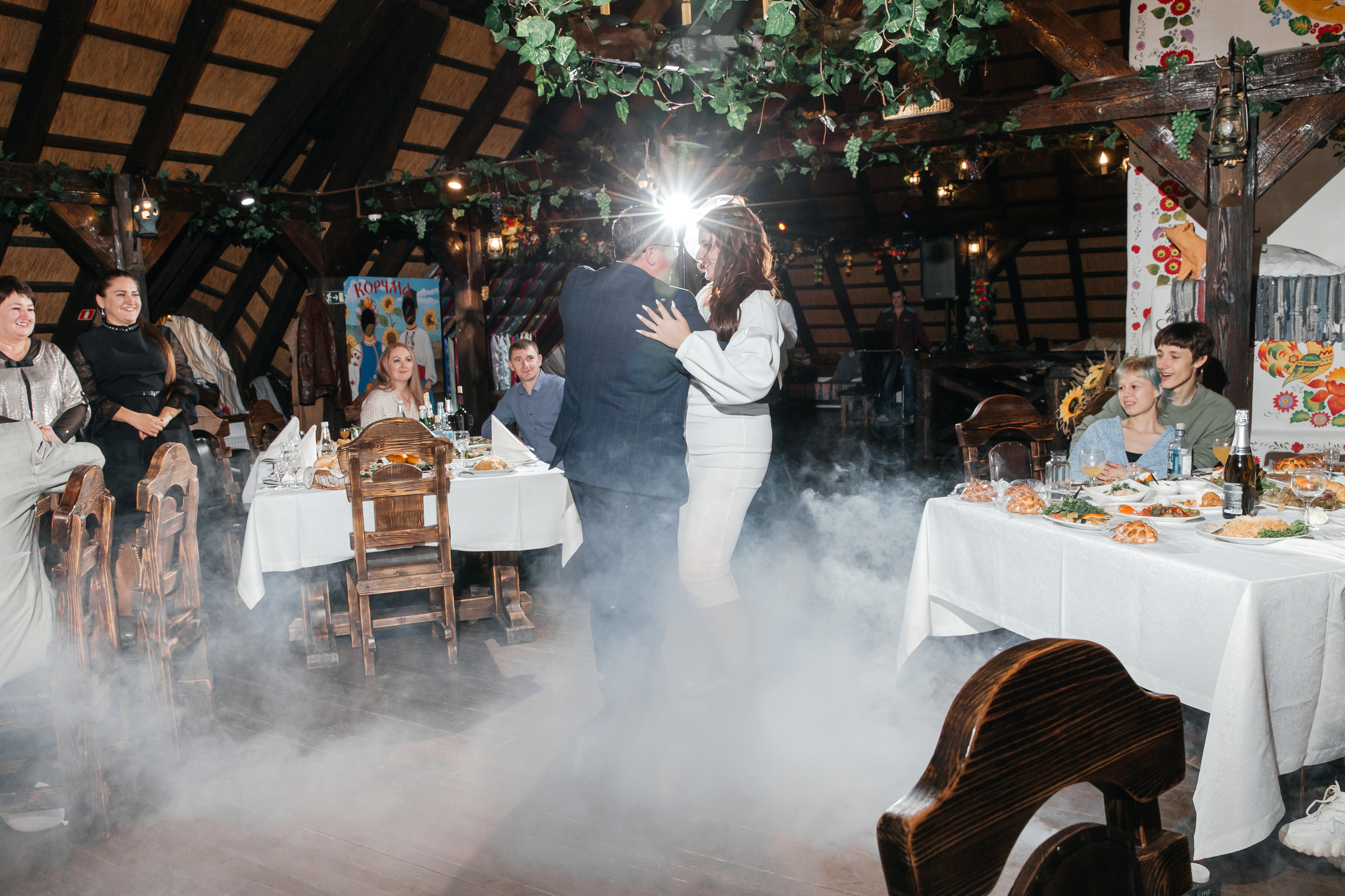 Свадьбы. Фотограф Любава Колесник. Выпускные альбомы в Крымском районе