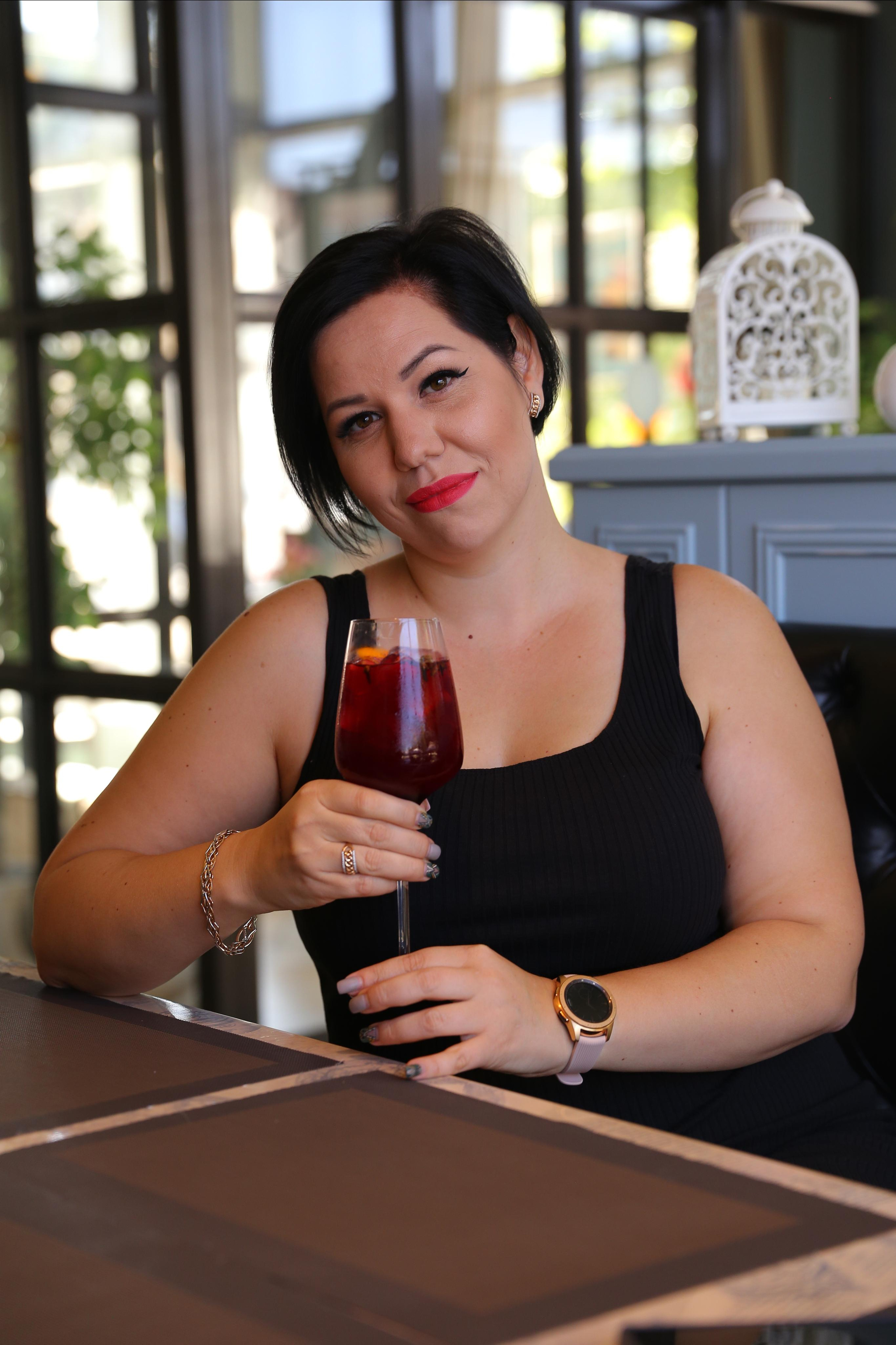 Контент-съёмка. Фотограф Любава Колесник. Выпускные альбомы в Крымском районе