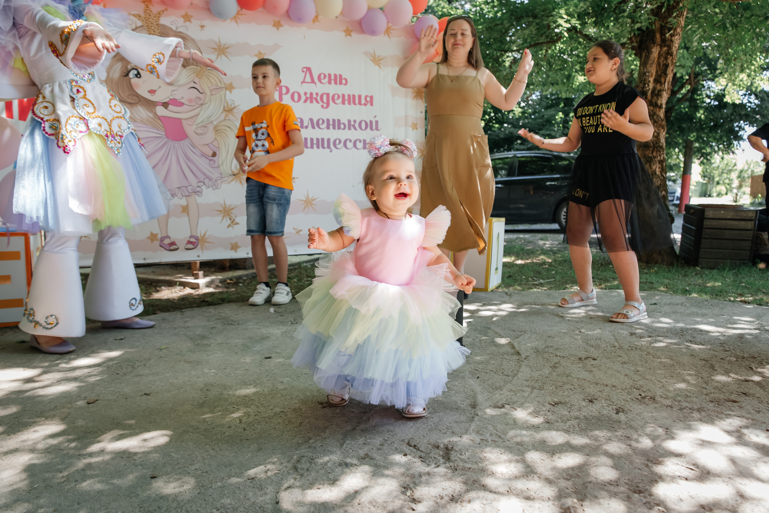День рождения Милаши 1 год. Фотограф Любава Колесник. Выпускные альбомы в Крымском районе