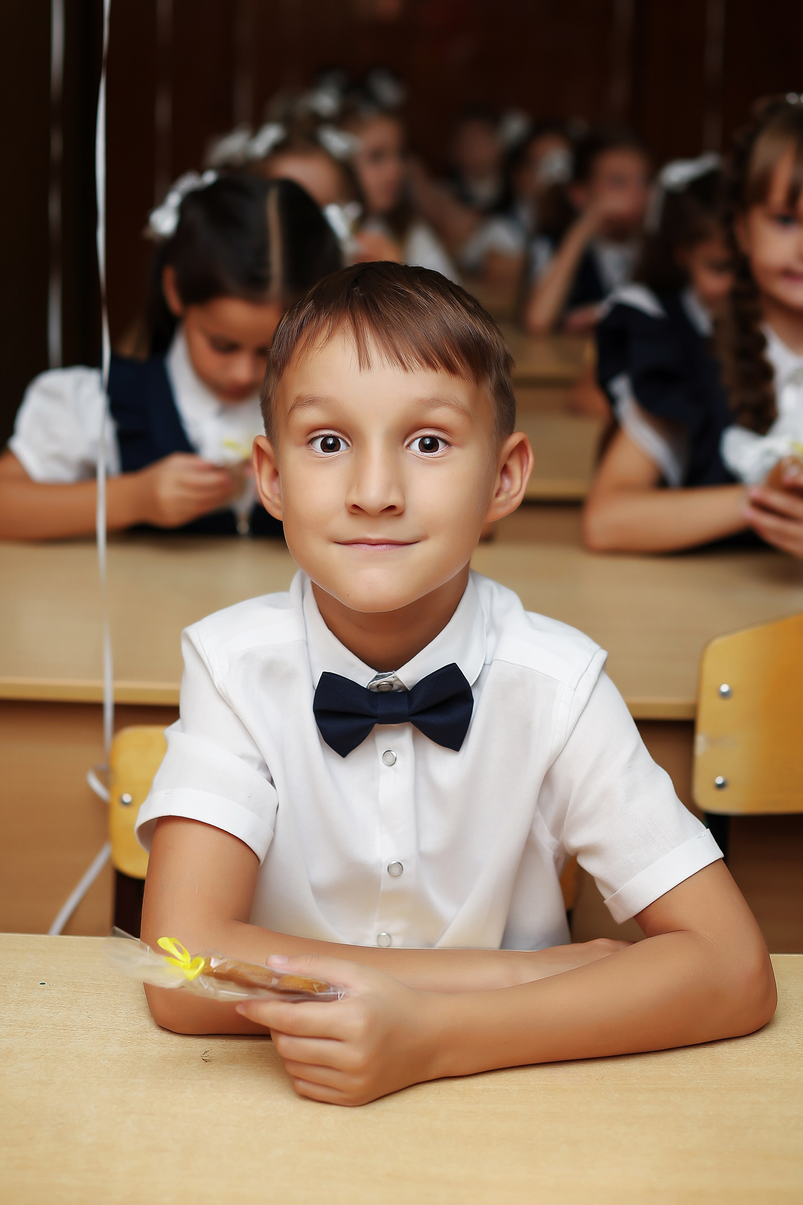 1 сентября 1 класс. Классные выпускные альбомы Классфото Краснодар