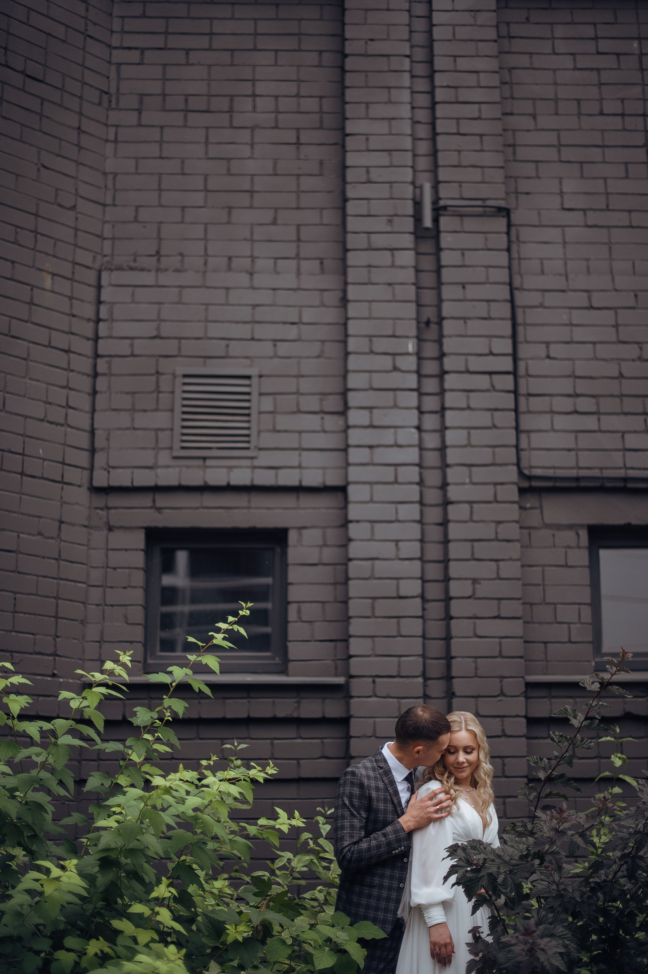 Тёплым осенним днём Николай и Наталья. Свадебный фотограф в Ярославле Денис Медоваров