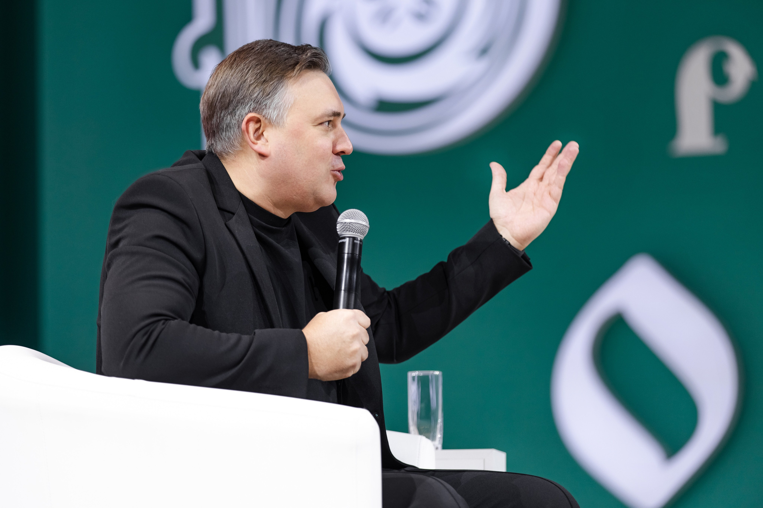 Выставка Россия: наша культура. Свадебный репортажный фотограф в Москве