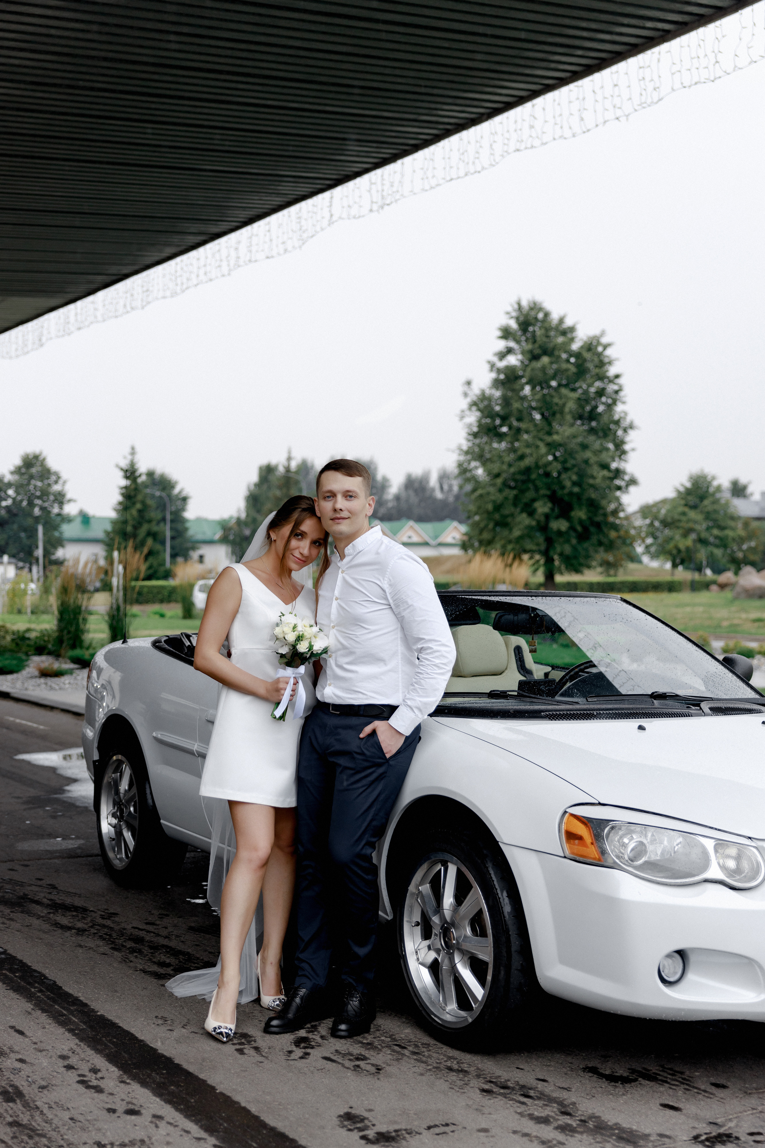 Софья и Андрей. Роспись в Суздале и фотосессия на кабриолете. Свадебный фотограф Аня Милграм