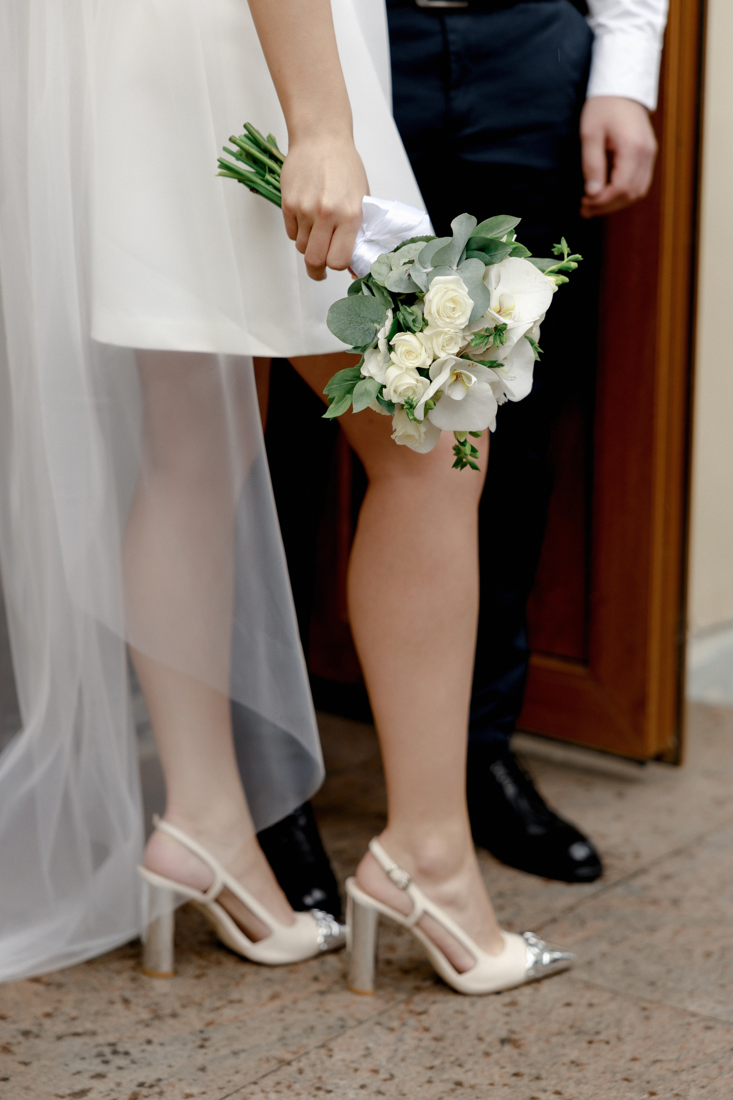 Софья и Андрей. Роспись в Суздале и фотосессия на кабриолете. Свадебный фотограф Аня Милграм