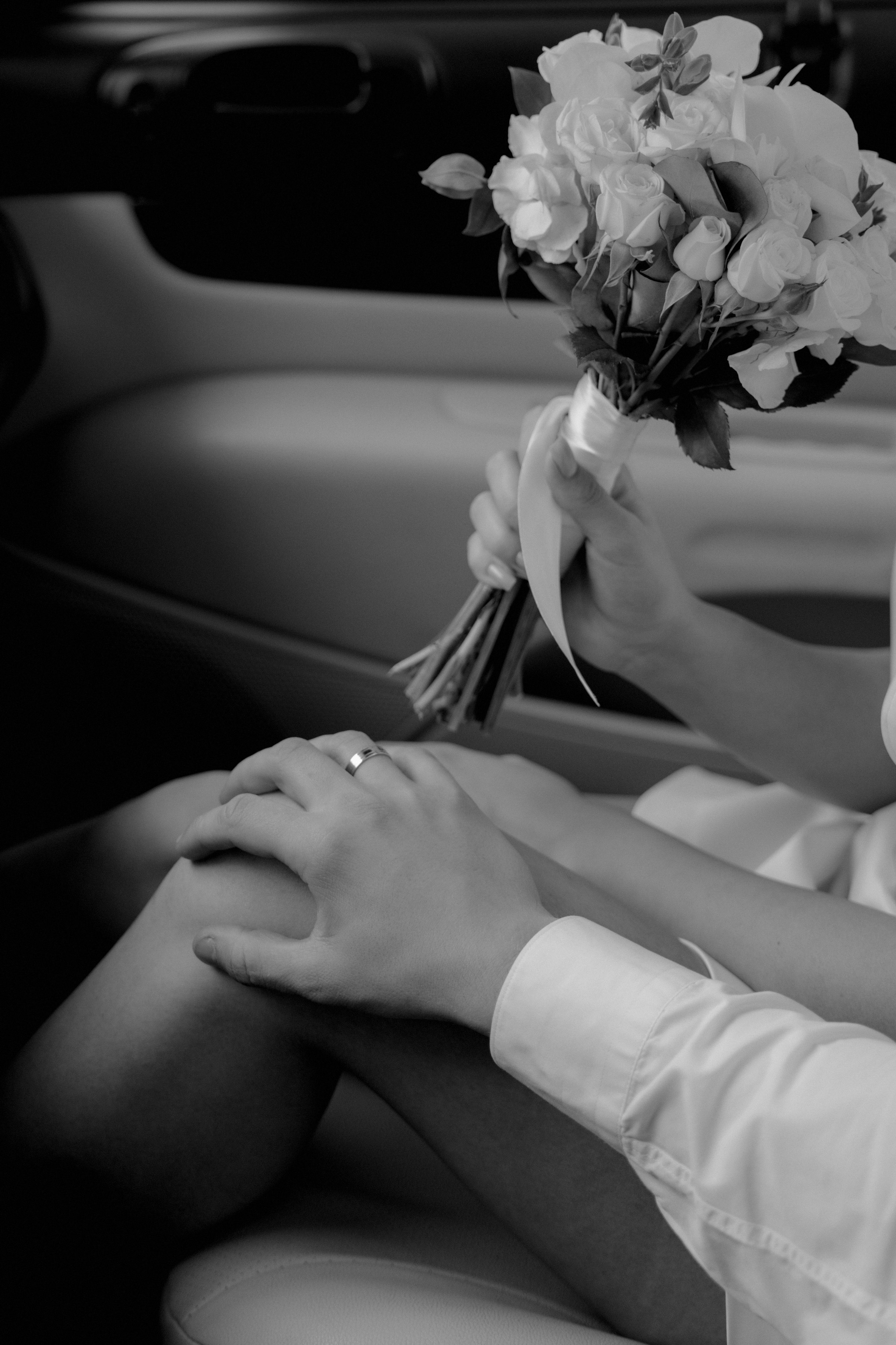 Софья и Андрей. Роспись в Суздале и фотосессия на кабриолете. Свадебный фотограф Аня Милграм