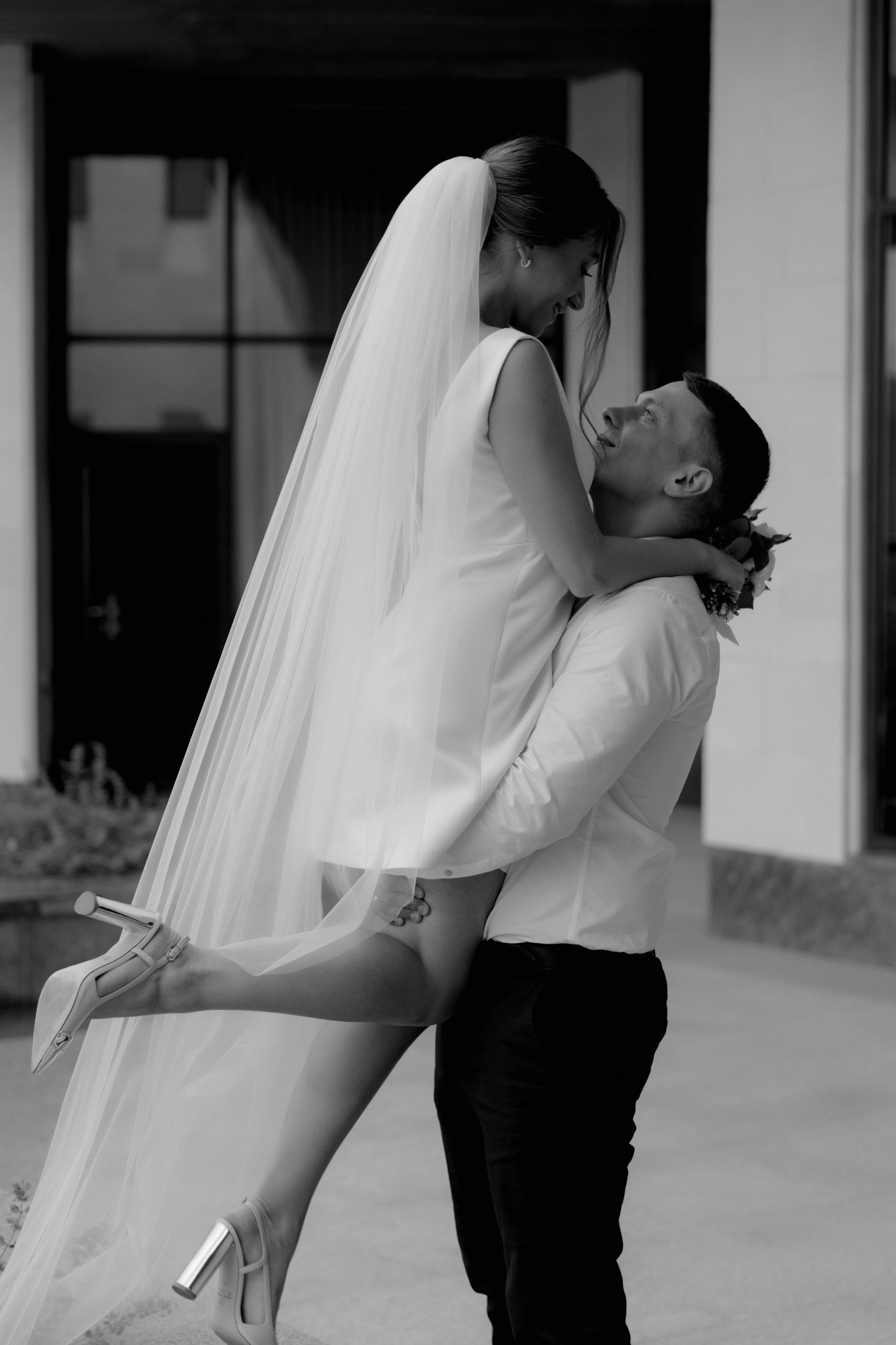 Софья и Андрей. Роспись в Суздале и фотосессия на кабриолете. Свадебный фотограф Аня Милграм