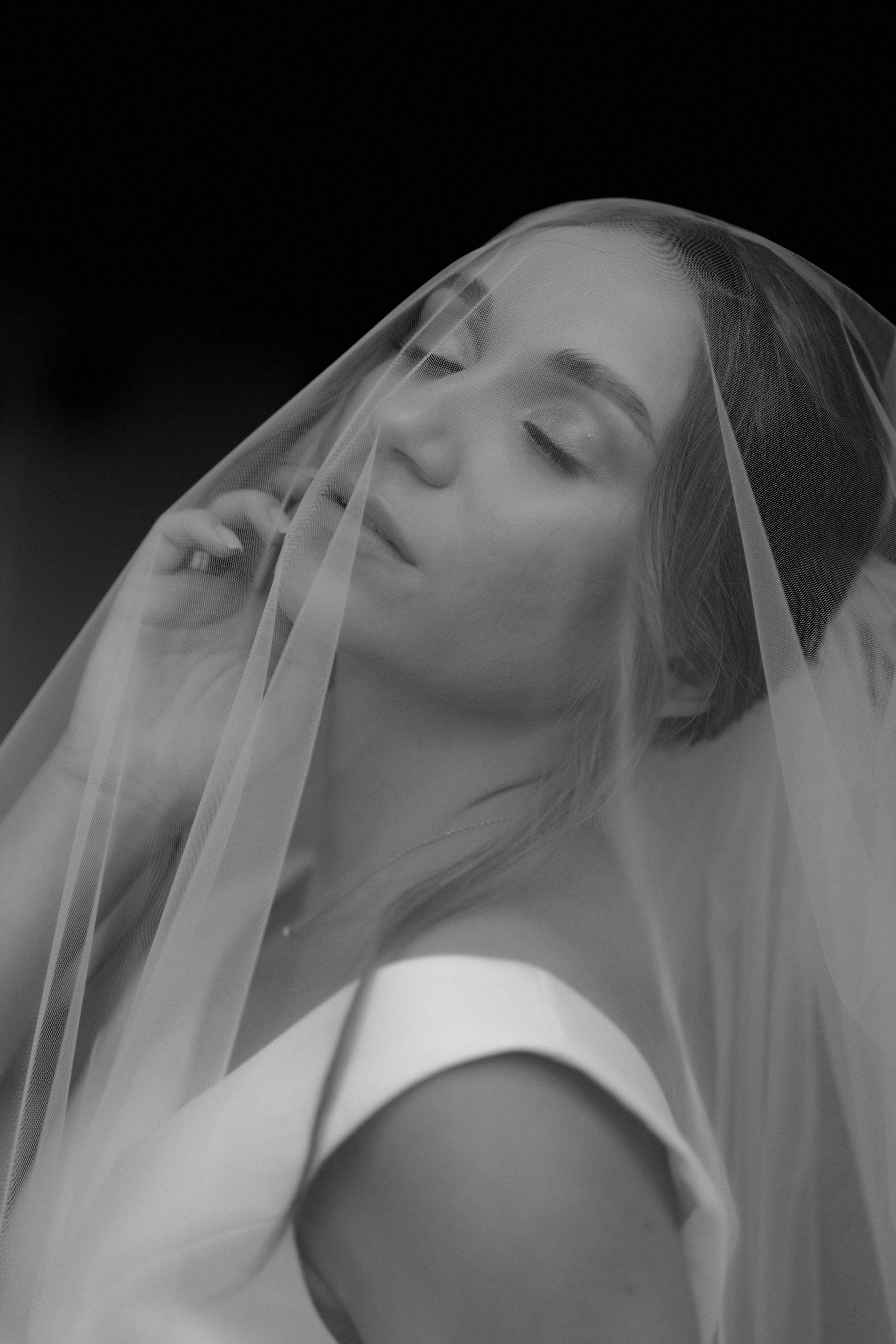 Софья и Андрей. Роспись в Суздале и фотосессия на кабриолете. Свадебный фотограф Аня Милграм