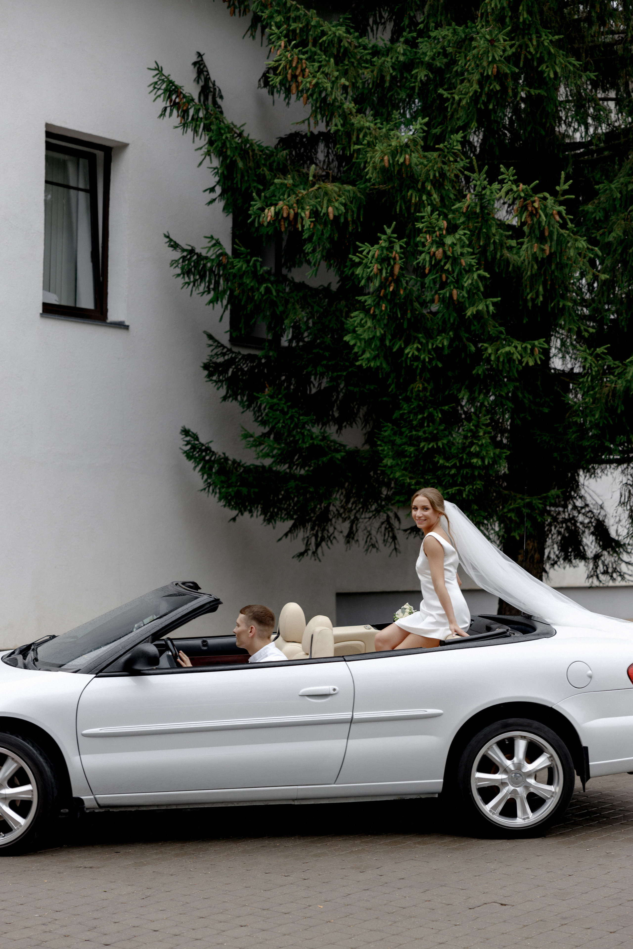 свадебная фотосессия в кабриолете