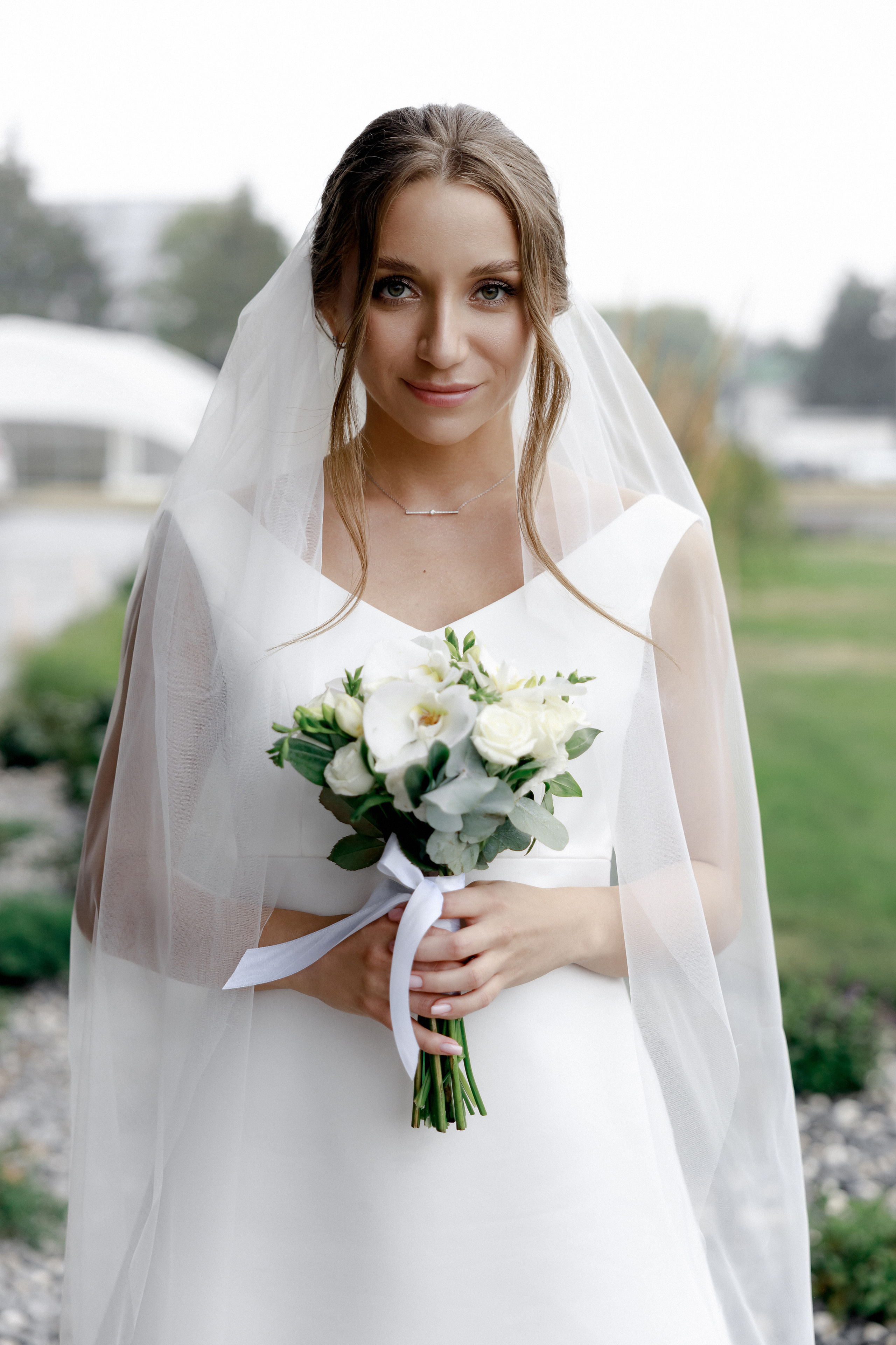 Софья и Андрей. Роспись в Суздале и фотосессия на кабриолете. Свадебный фотограф Аня Милграм