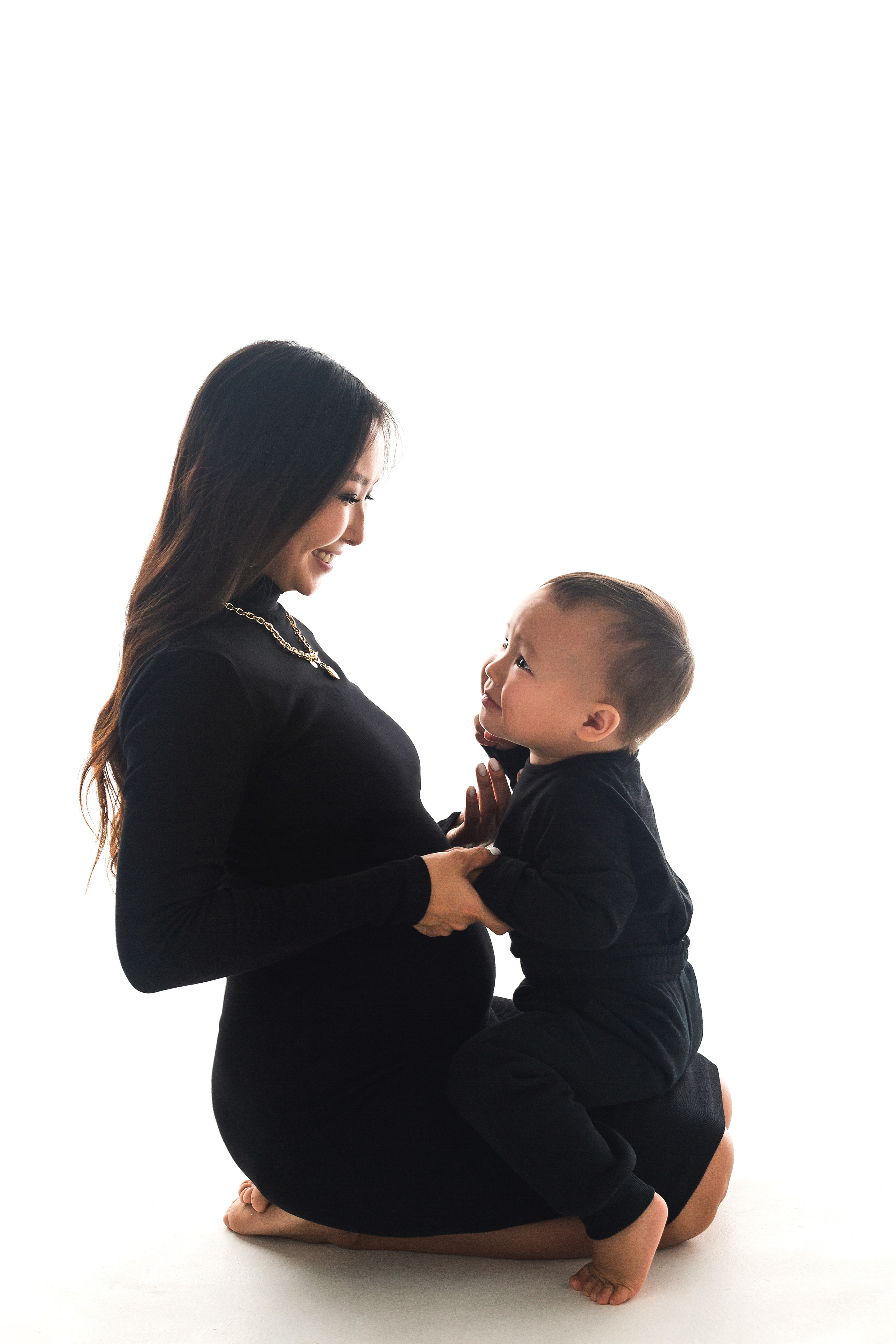 Беременность в студии. Фотограф новорожденных Серпухов, Протвино, Москва I Марина Бурмистрова