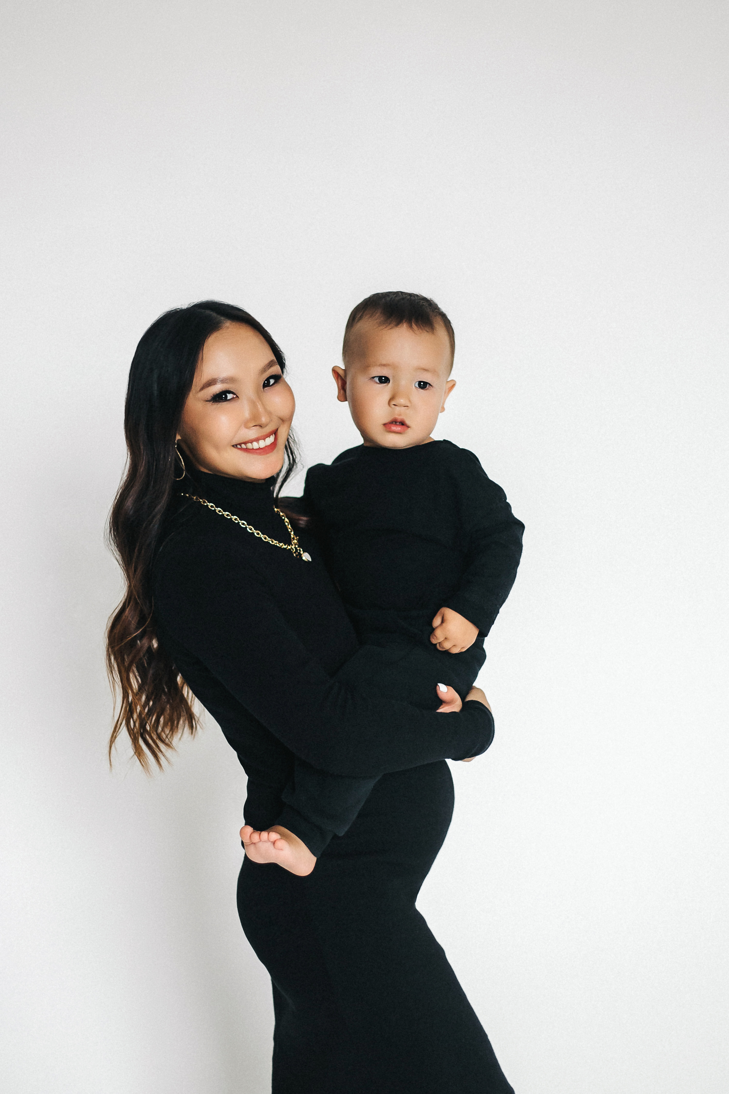 Беременность в студии. Фотограф новорожденных Серпухов, Протвино, Москва I Марина Бурмистрова