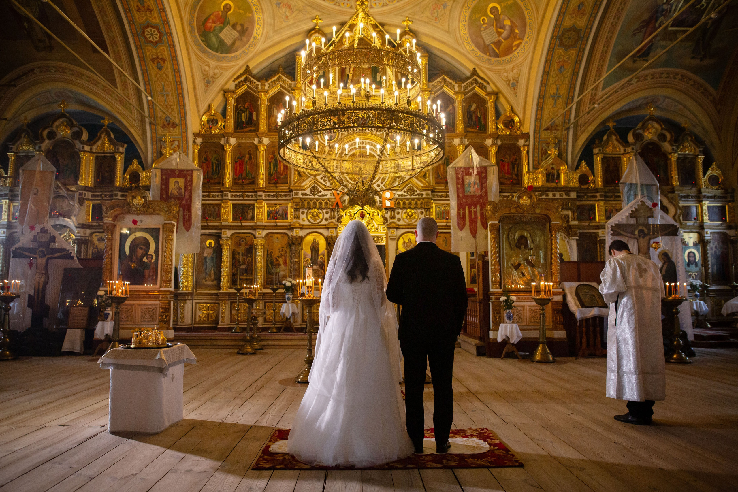 Венчание Дмитрий и Елена Воскресенский храм. Семейный и детский фотограф Анна Петракова