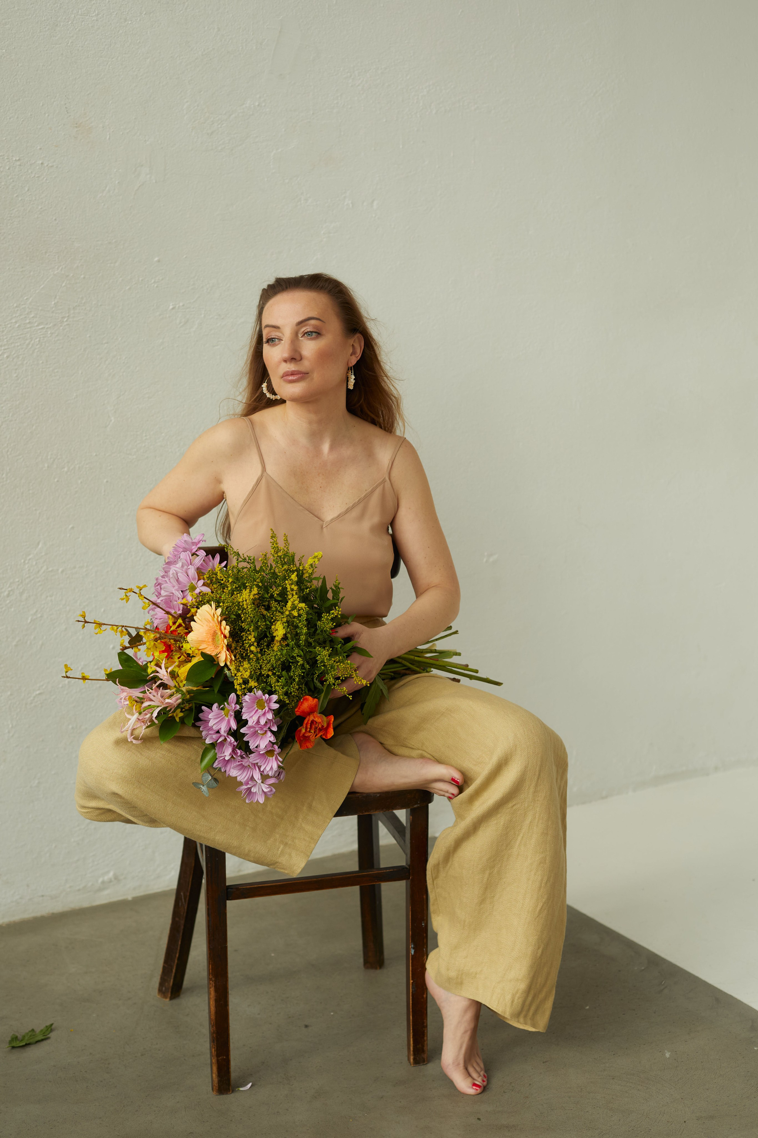 Фотоссесия в студии с цветами. Оксана Кузь|фотограф и продюсер