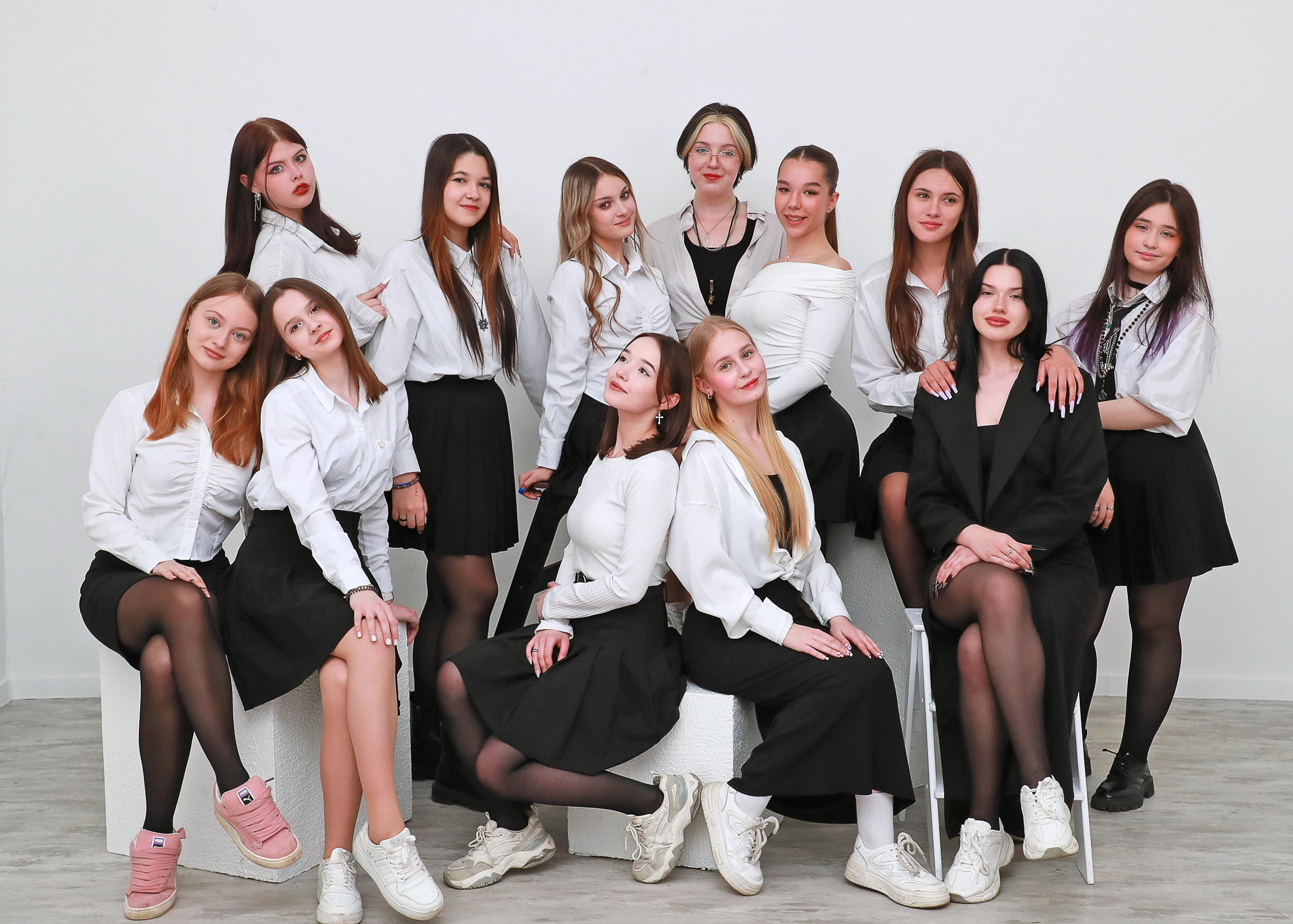 Альбомы для 9 и 11 класса. Создание стильных выпускных альбомов