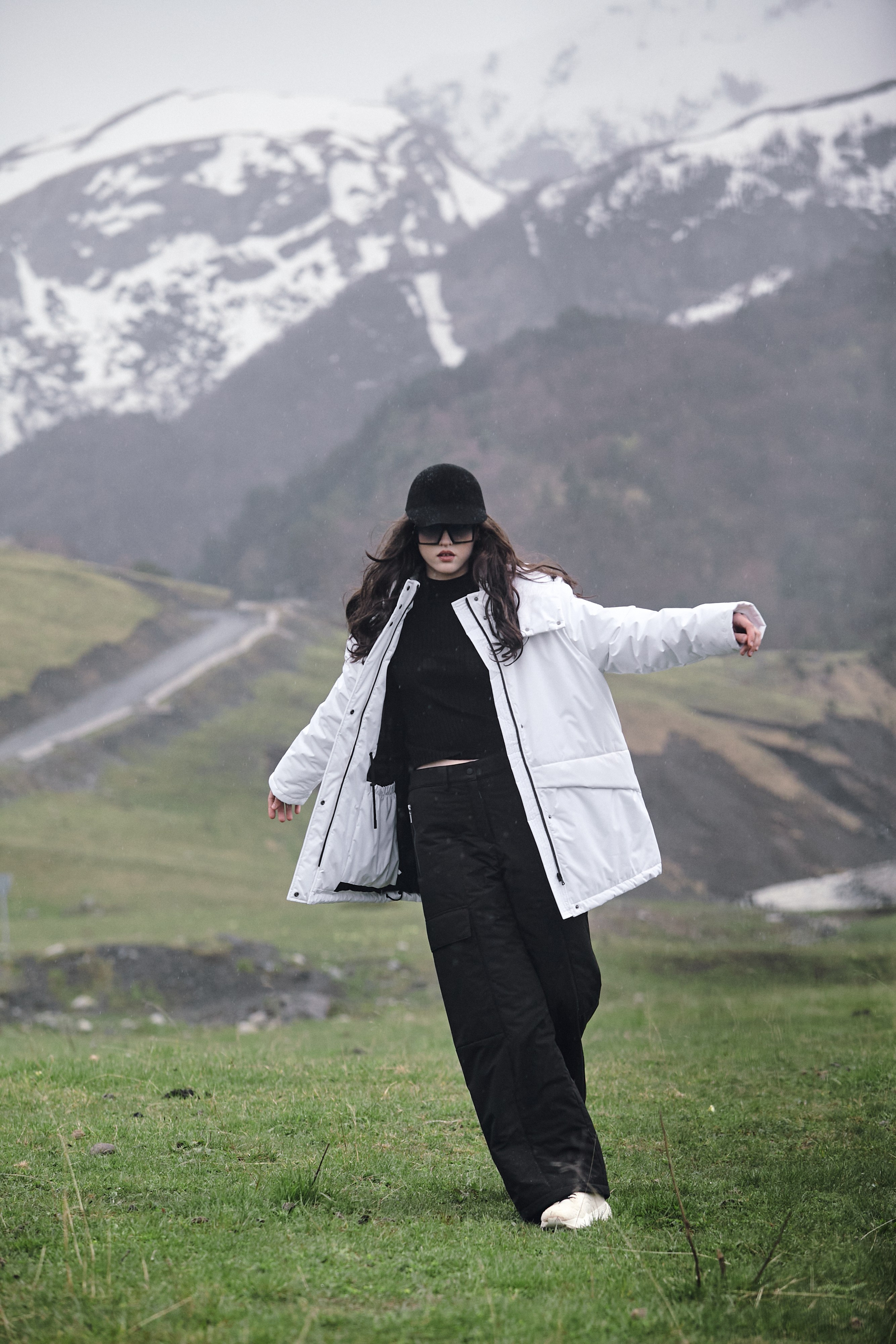 Fashion-продакшн — выездные съемки для брендов. Фотограф Продюсер в горах КБР / Москва  Нальчик Горы