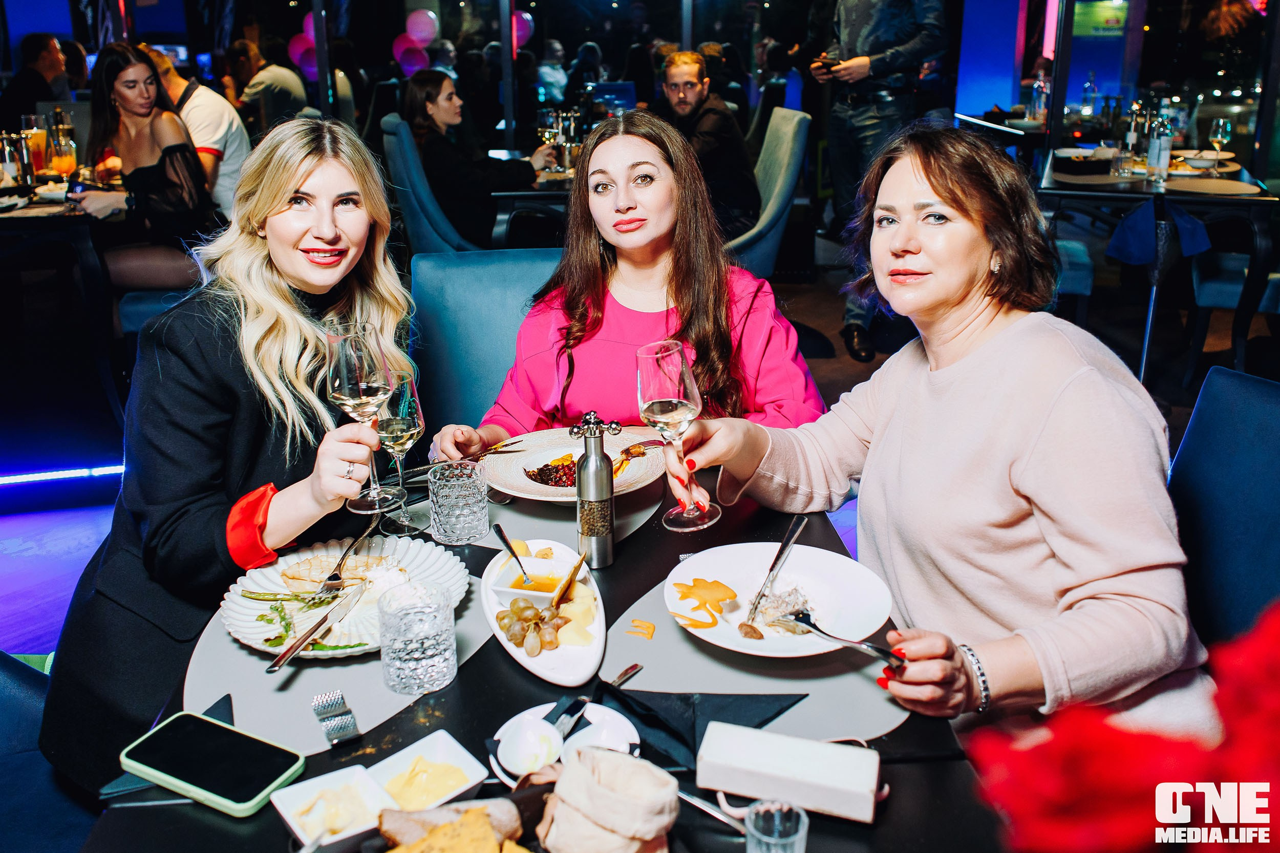 Кино вечеринка в ресторане Океан. One Media Life: фоторепортажи, фотоотчеты с мероприятий и заведений