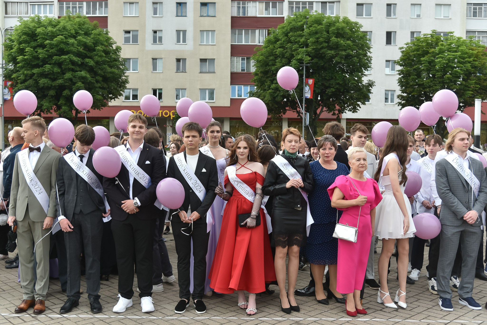 Выпускной 11 кл (до банкета). Фотограф Олег Юршевич Солигорск Минск