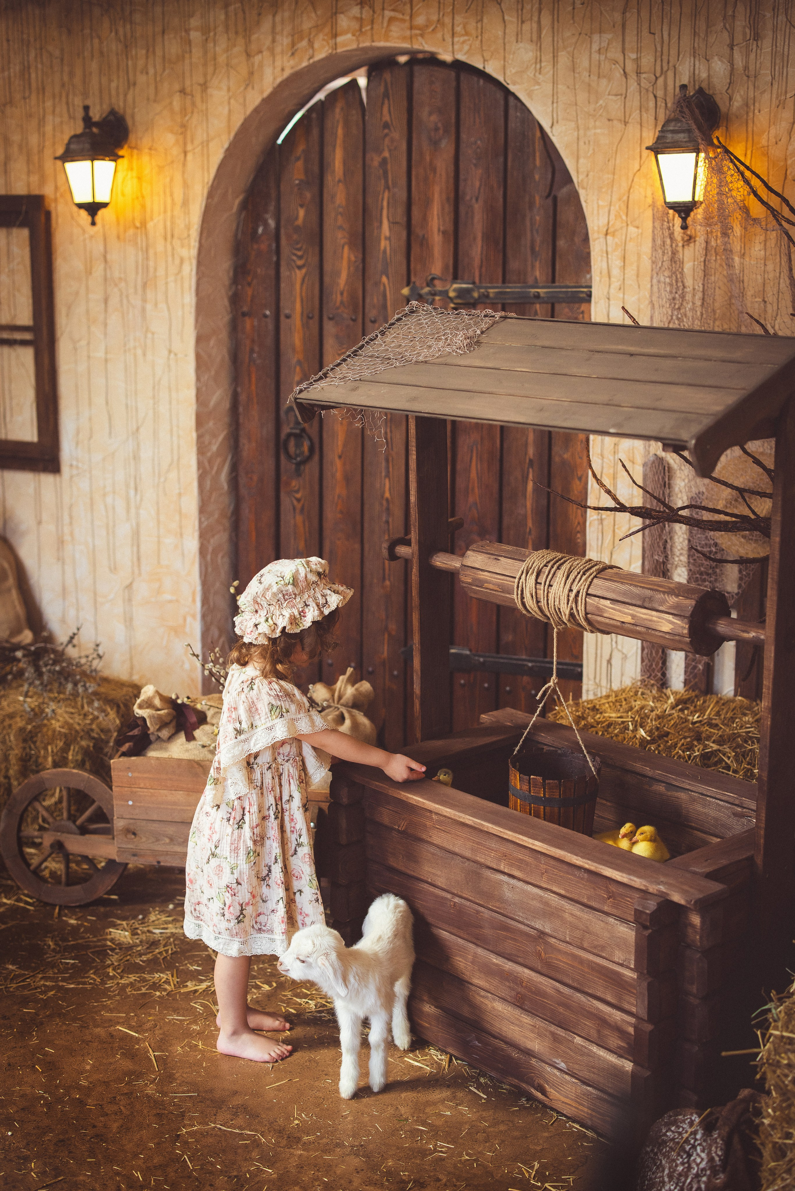 Пасхальный фотопроект с козочкой и утятами, в фотостудии «Эль» 2024 г. Семейный и детский фотограф в Краснодаре Анна Трашкова