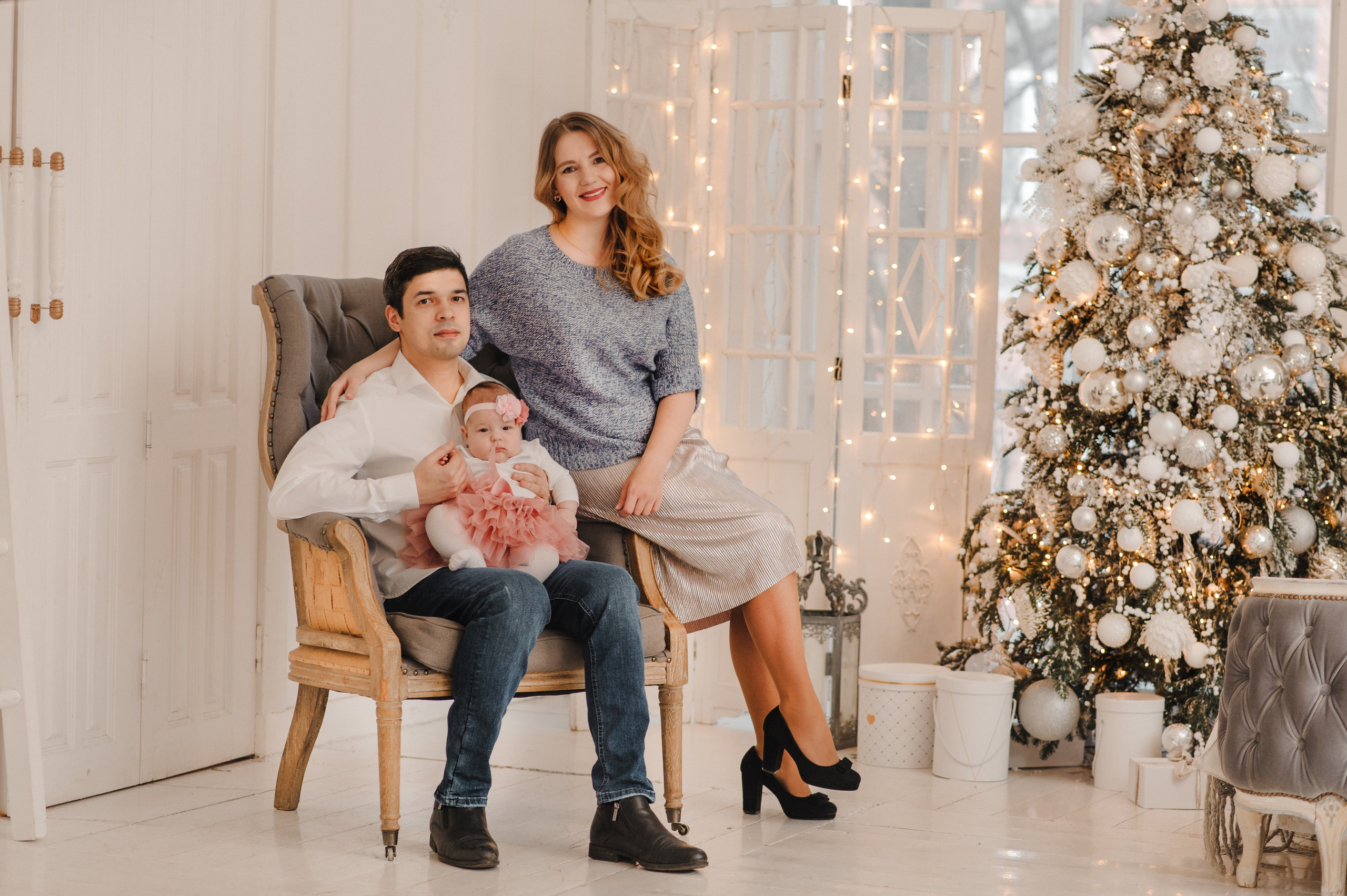 Новогодняя фотосессия в студии. Дмитрий Черяник свадебный и семейный фотограф
