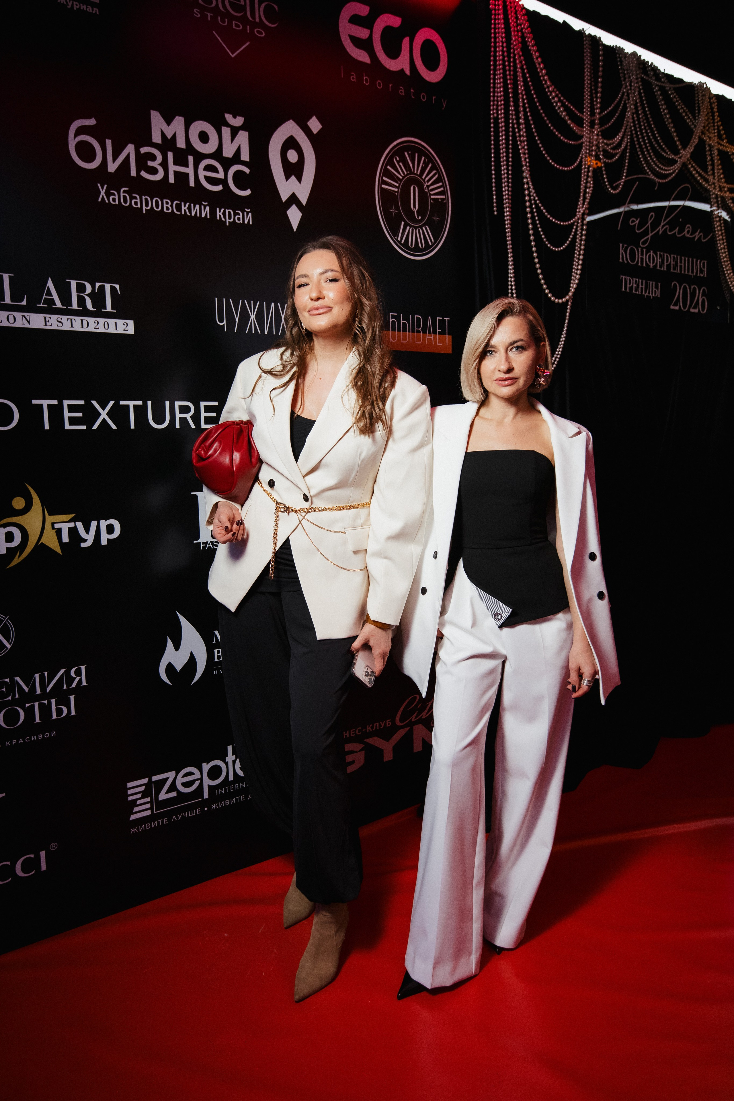 ФЭШН КОНФА. СВОИ. ФОТООТЧЕТЫ-СОБЫТИЯ-МЕСТА