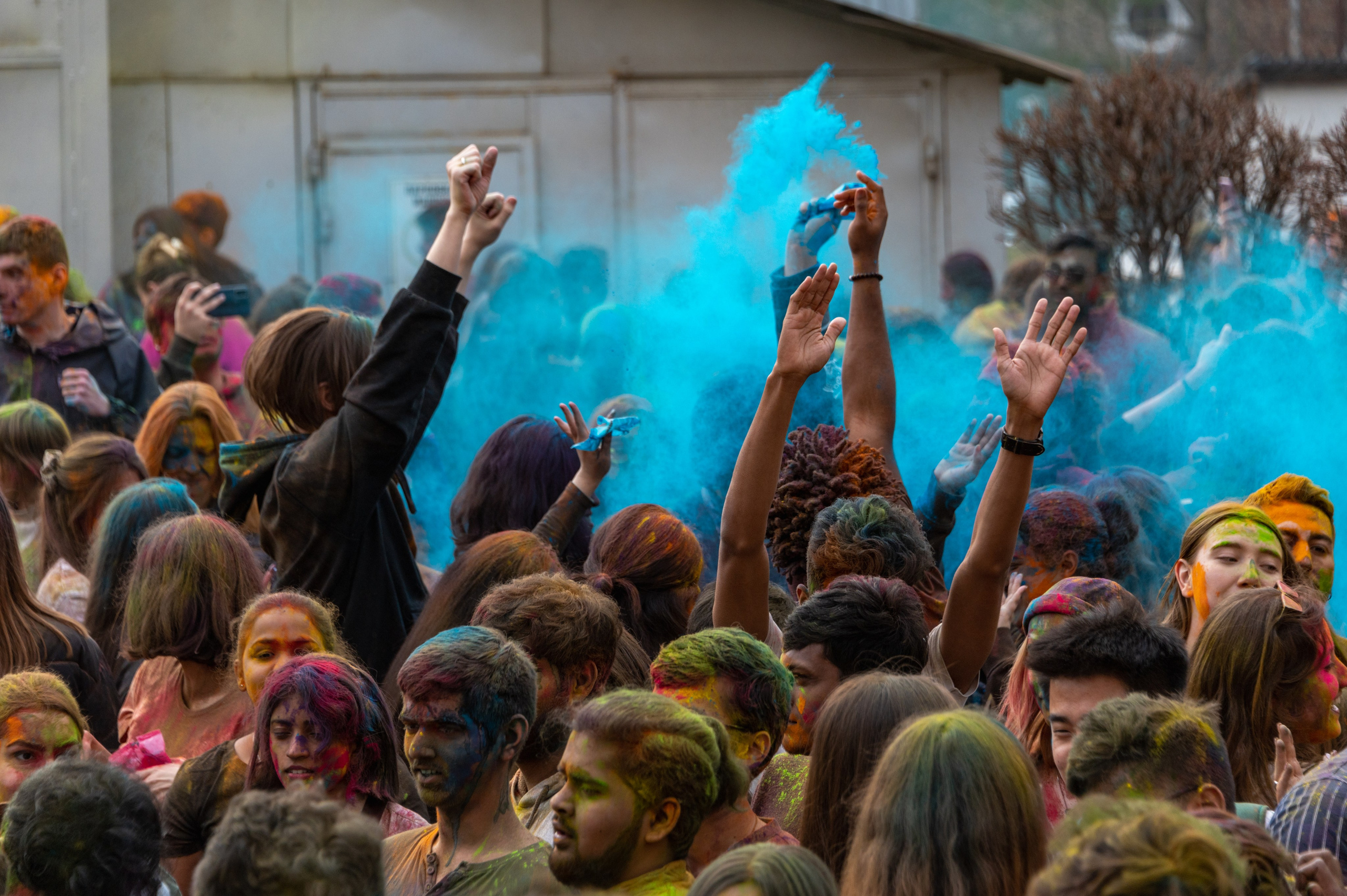 Праздник Холи в Москве. Фотограф Роман Адлер