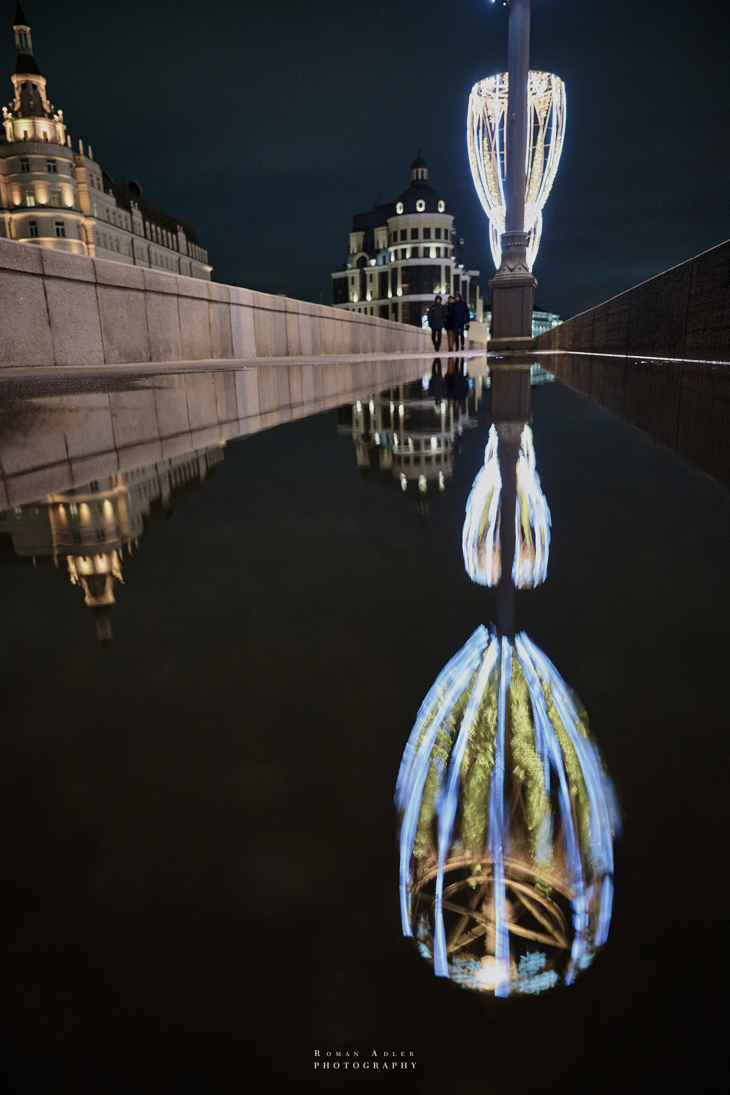 Новогодняя ночная Москва 2025. Фотограф Роман Адлер